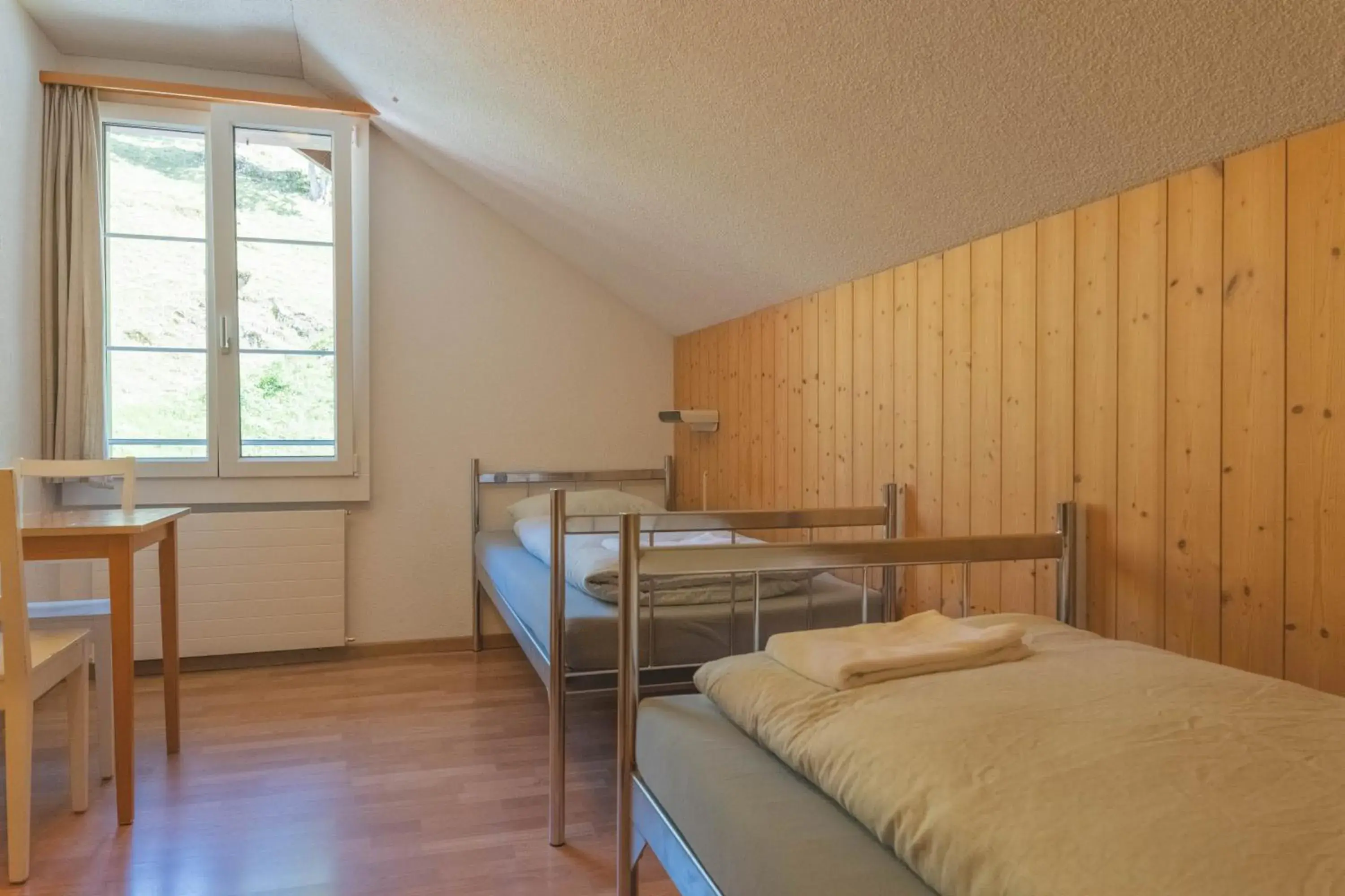 Single Room with Shower in Engelberg Youth Hostel Single Room with Shower in Engelberg Youth Hostel