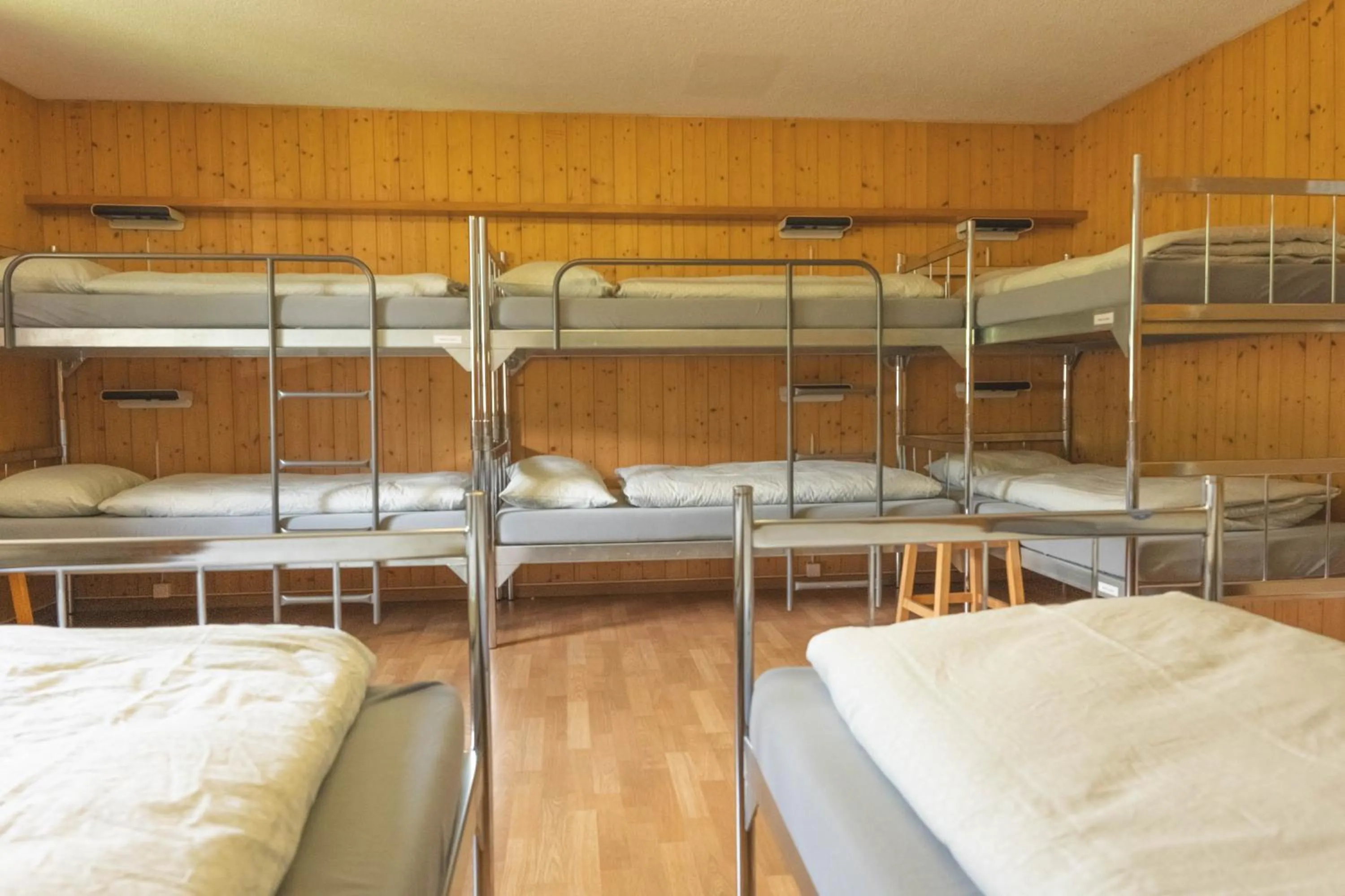 Photo of the whole room, Bed in Engelberg Youth Hostel