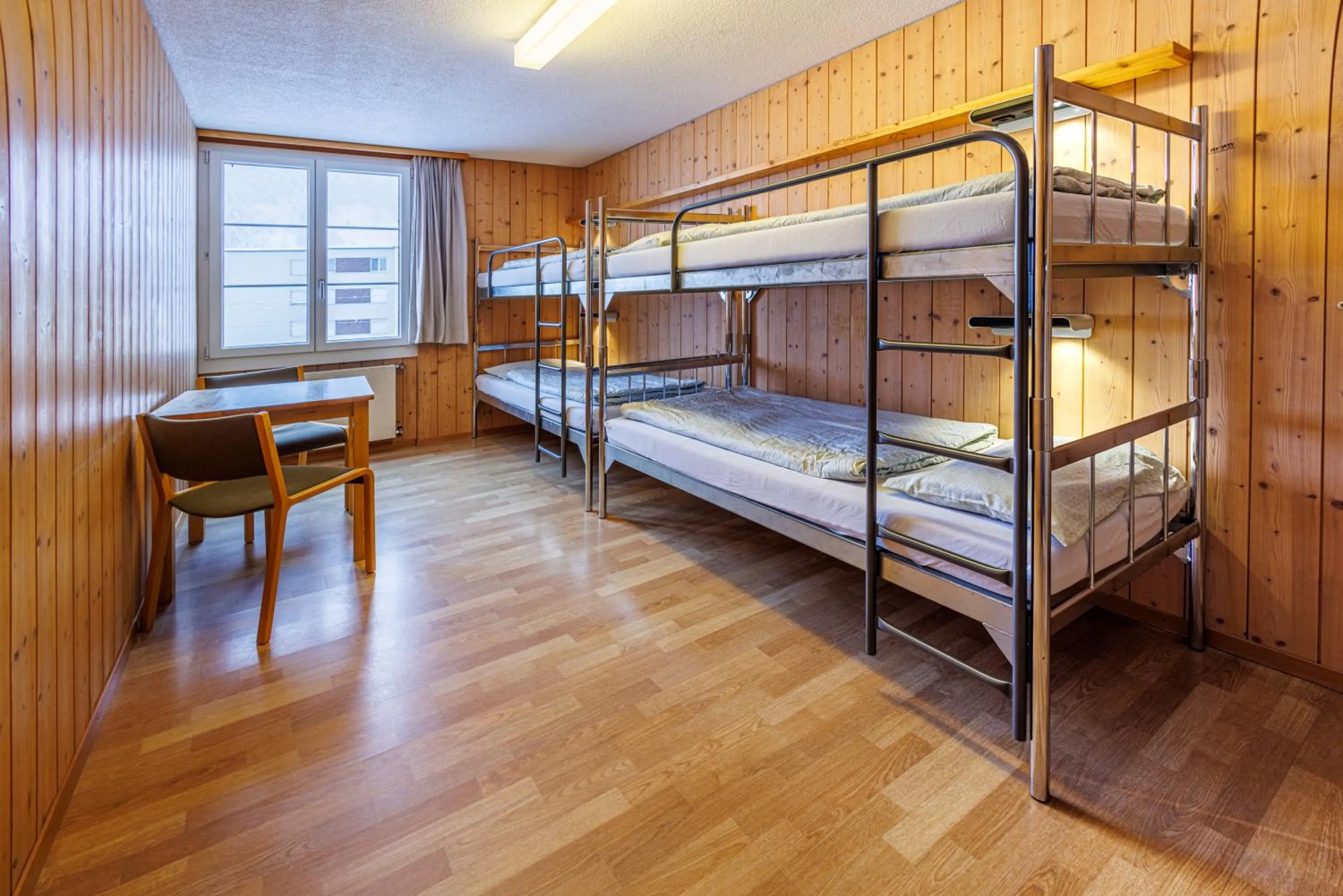 Bedroom, Bed in Engelberg Youth Hostel