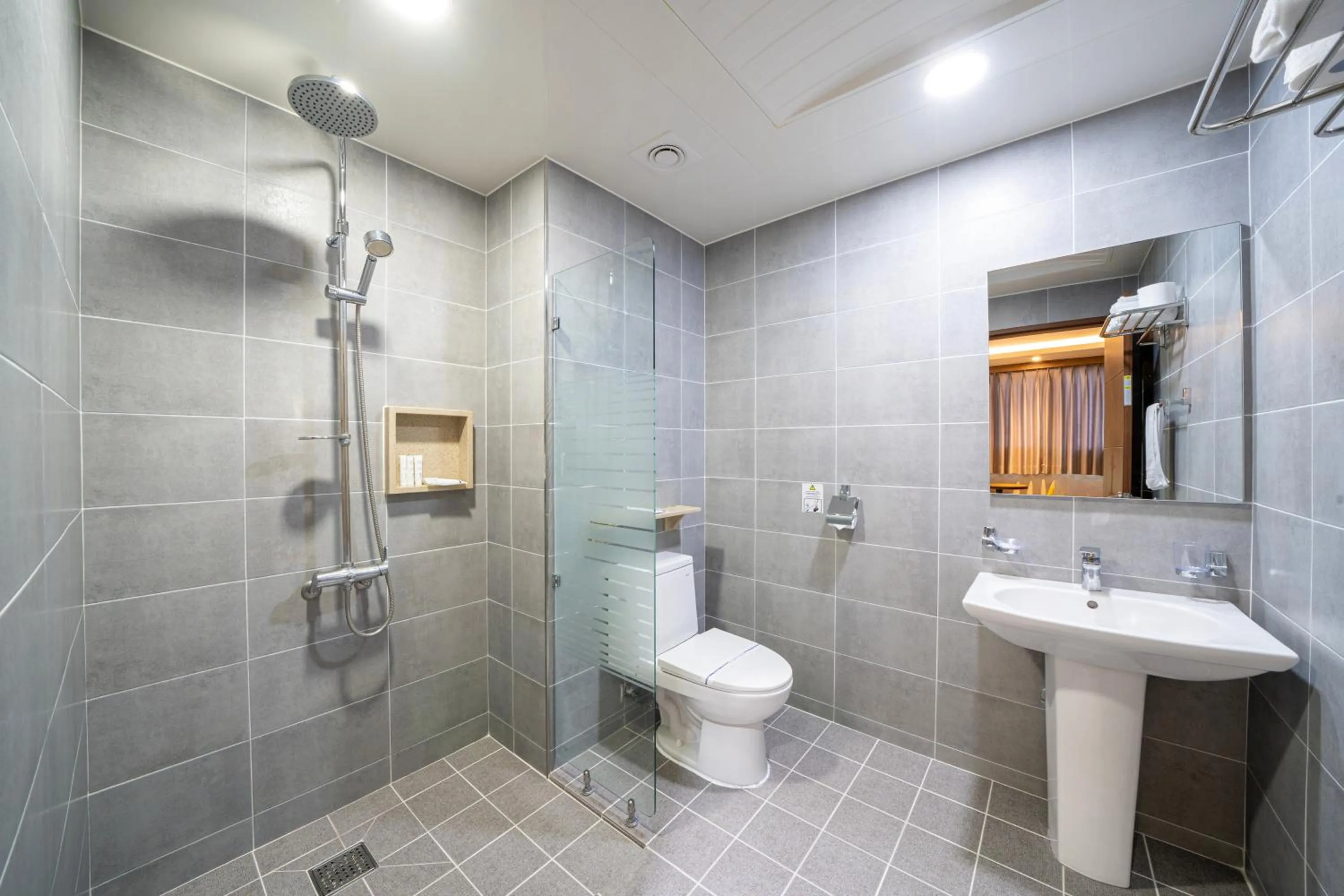 I-check Hyunjin Hotel