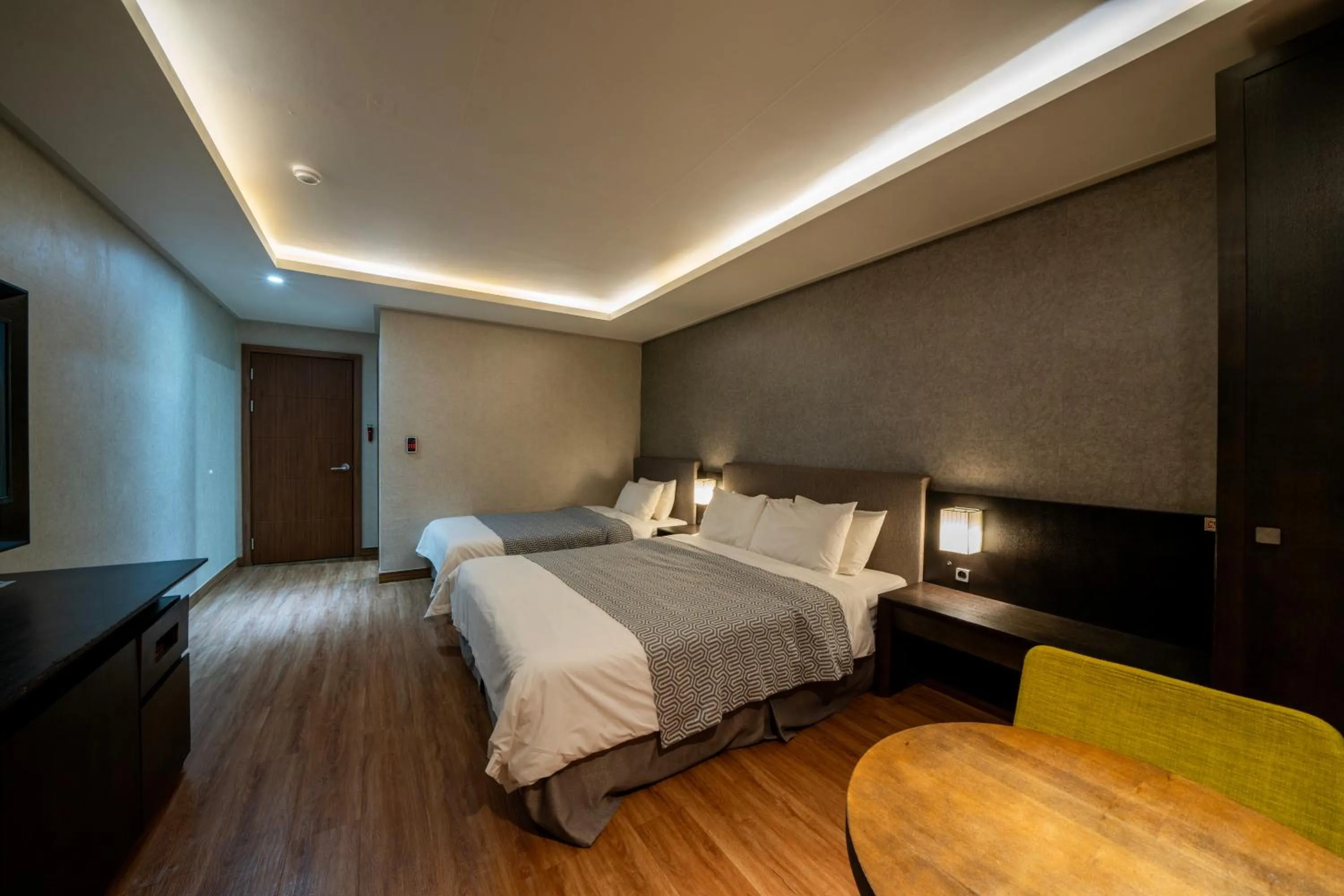 Bed in I-check Hyunjin Hotel