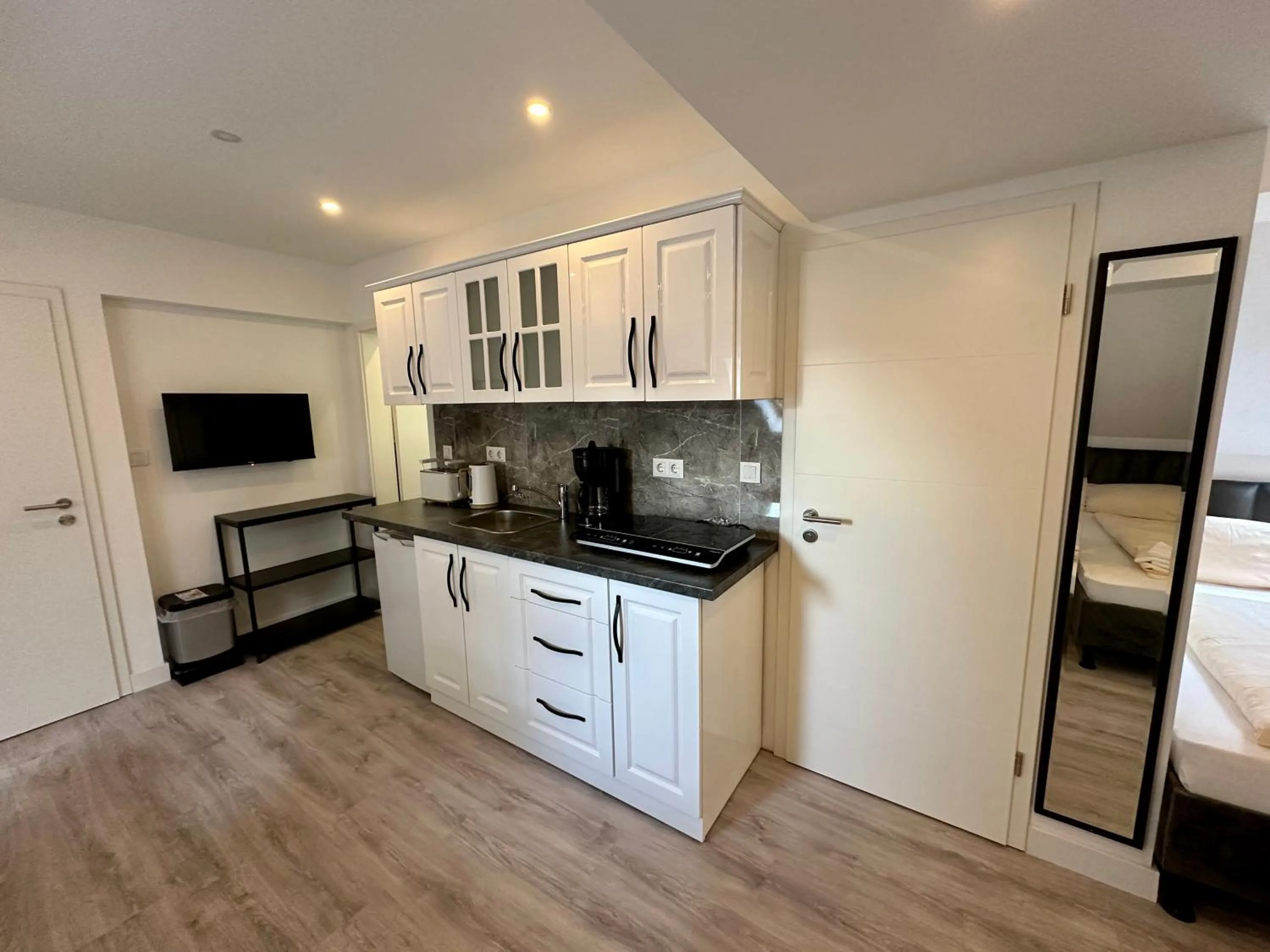 TV and multimedia in Durmaz Hotel