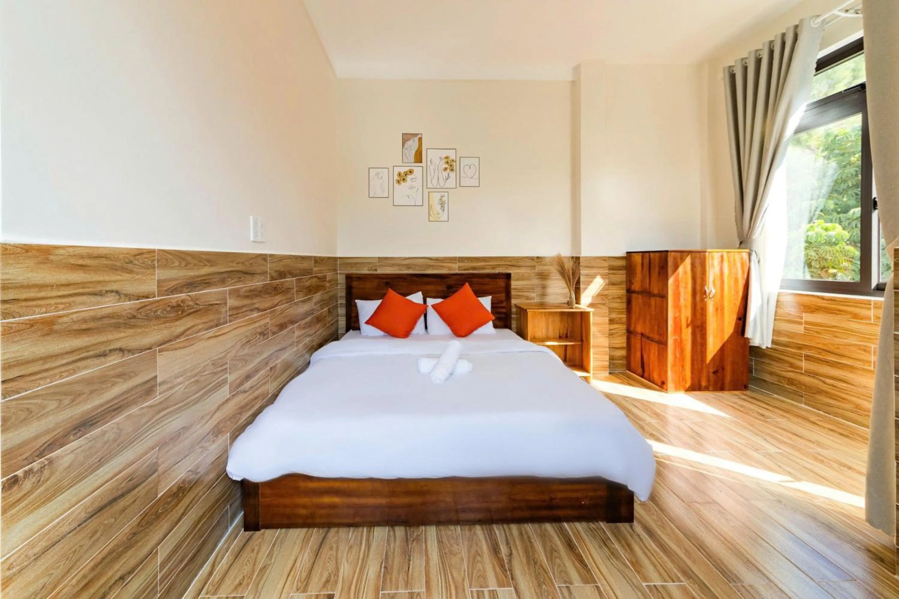 Bed in White Villa Đà Lạt