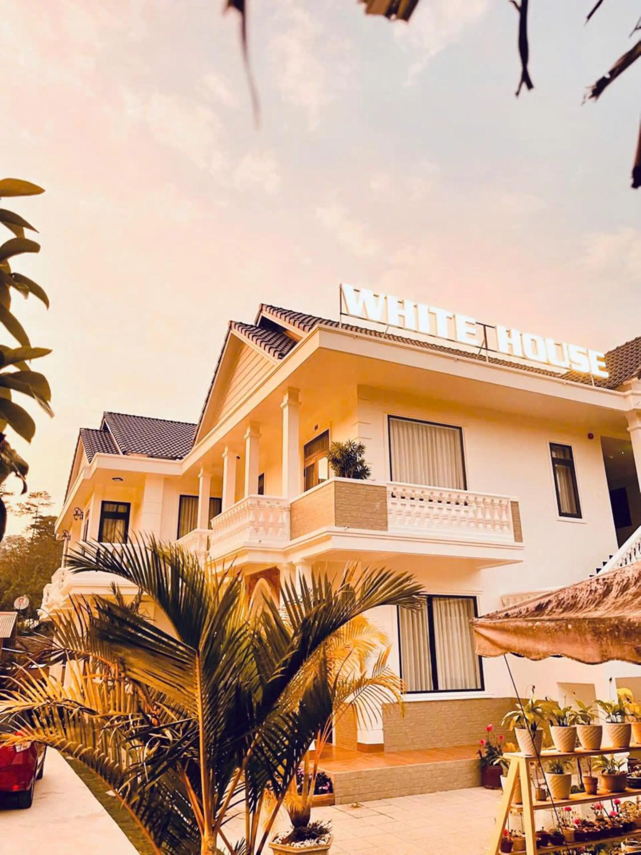 Property building in White Villa Đà Lạt