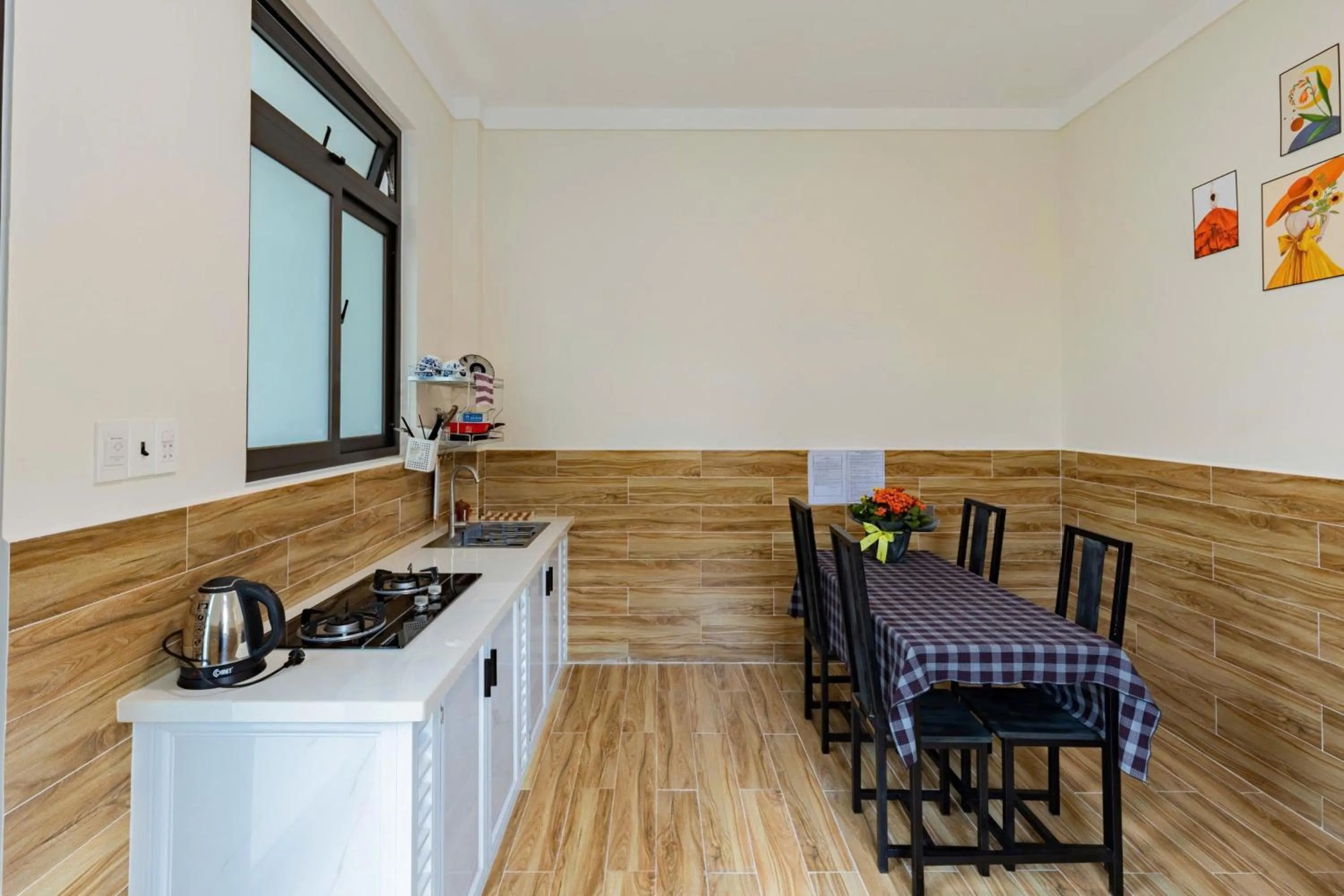 Kitchen or kitchenette in White Villa Đà Lạt