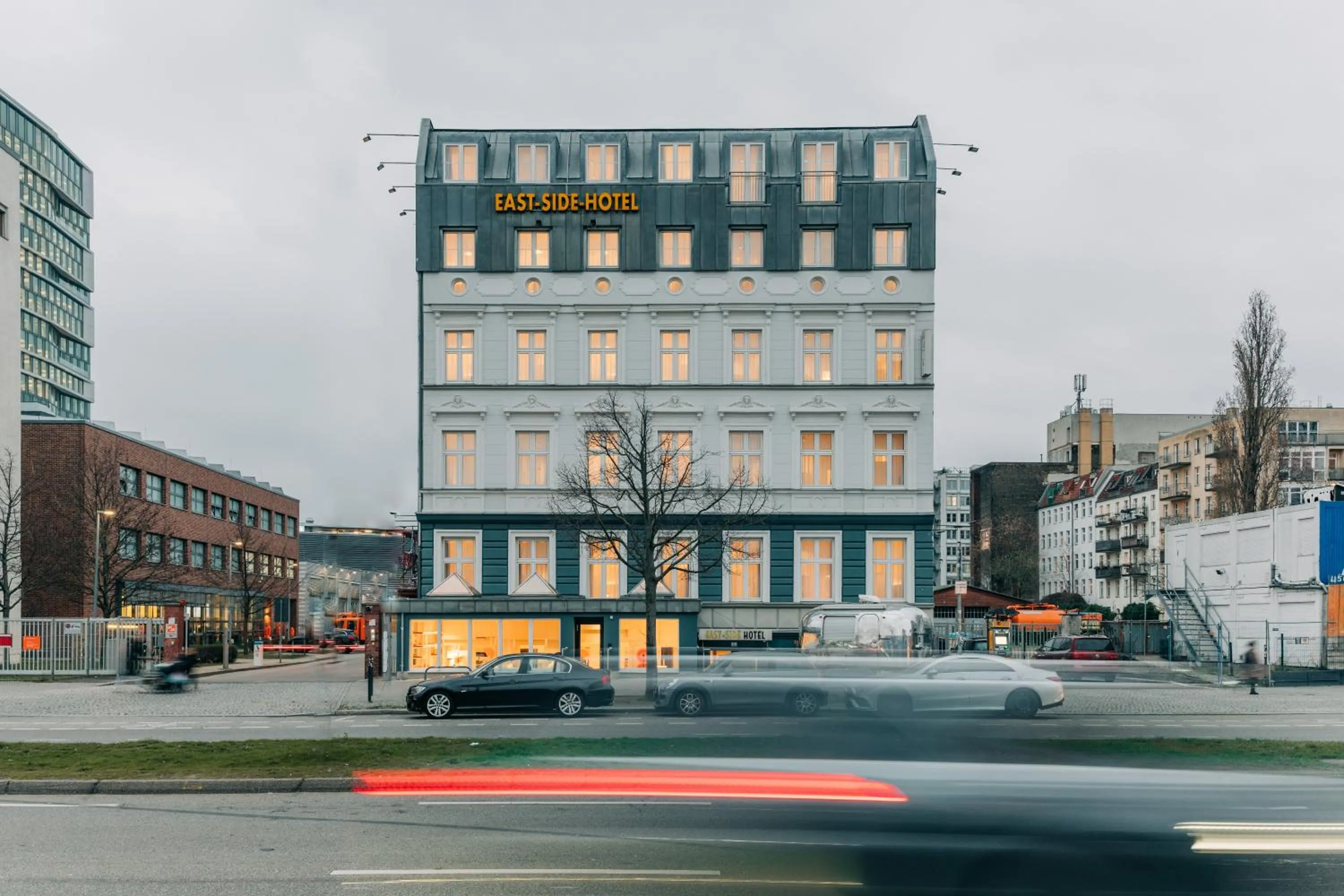 Property building in Homaris East Side