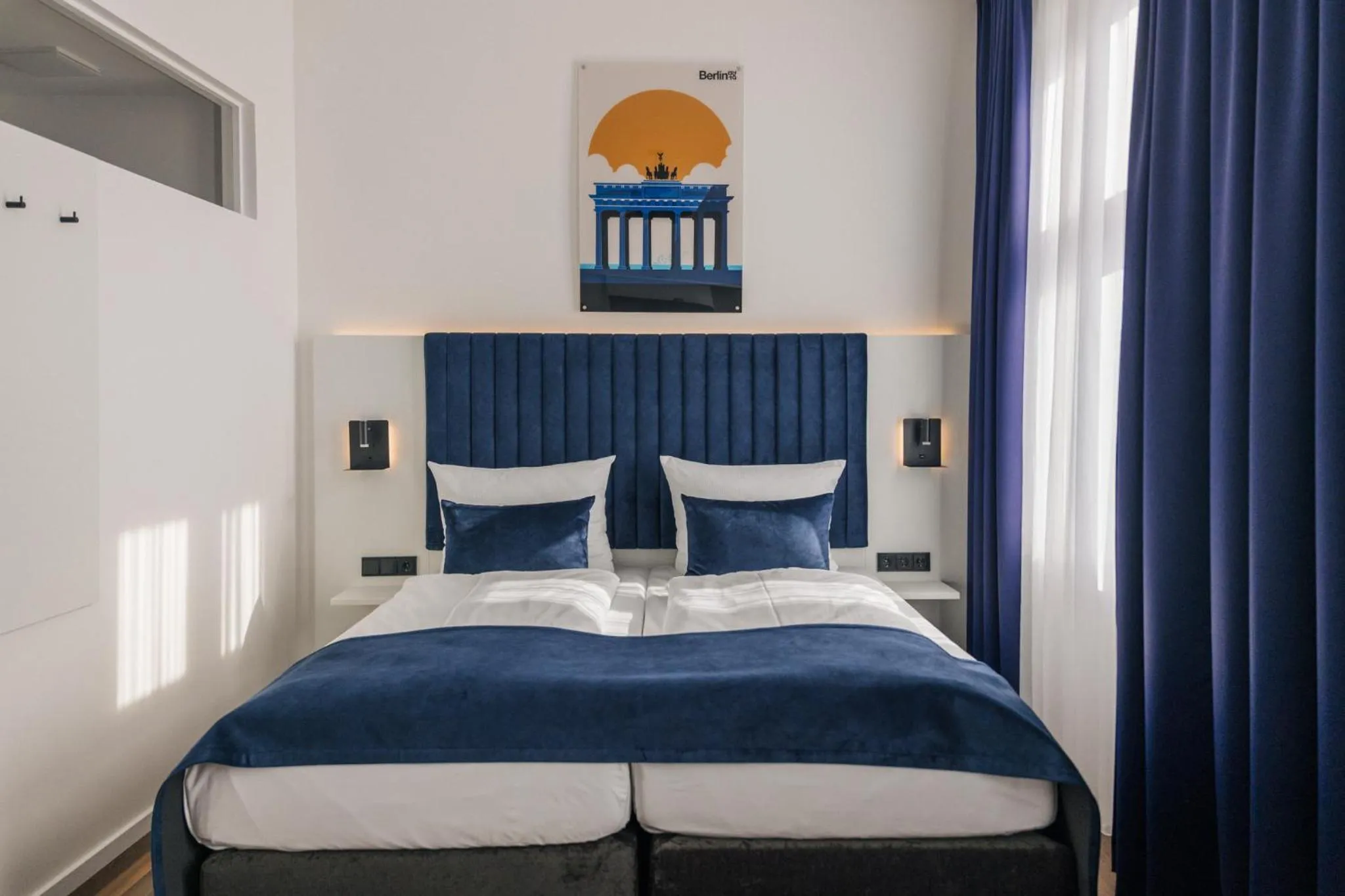 Bed in Homaris East Side