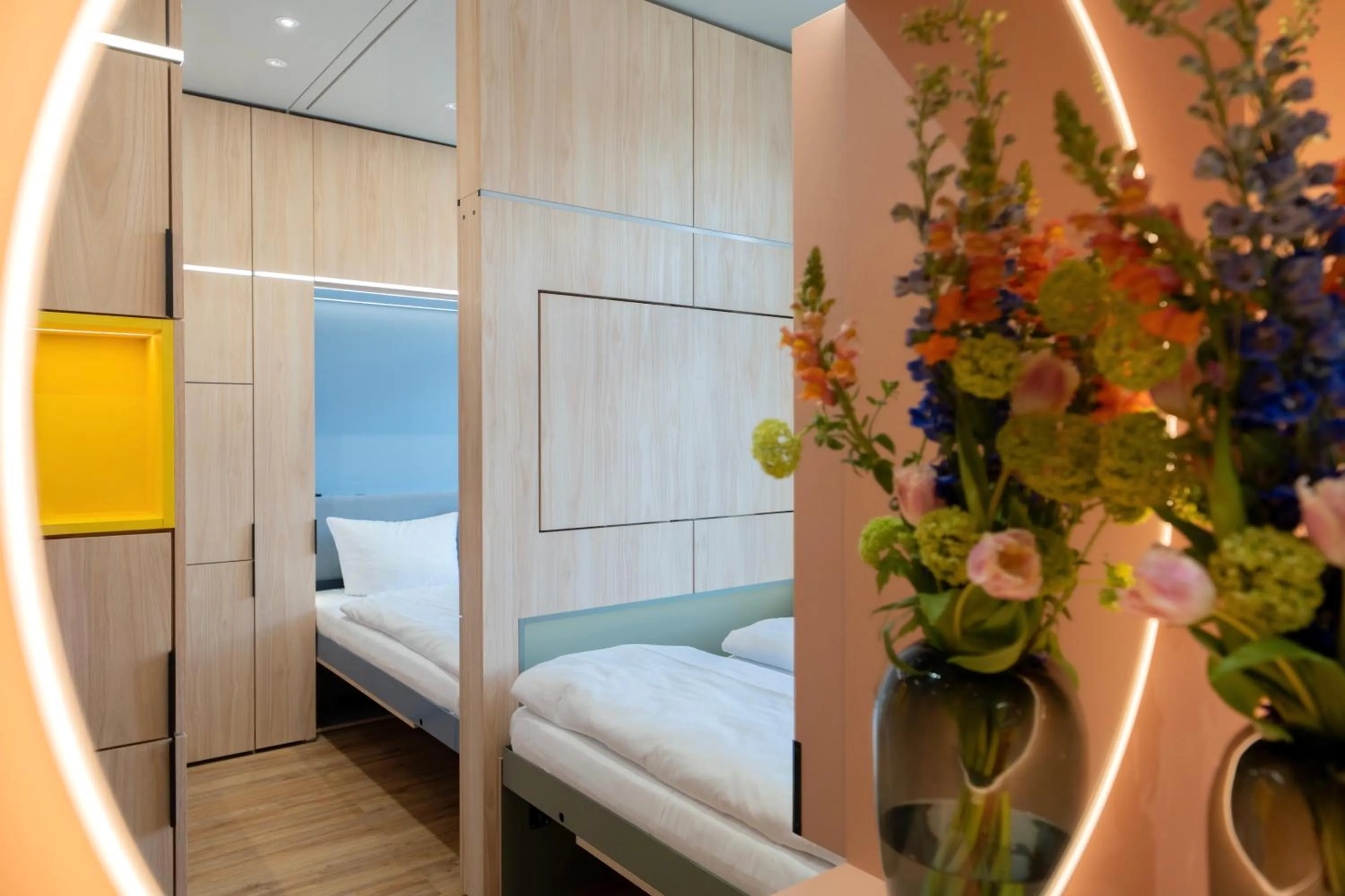 Bed in Homaris East Side - Digital Check In