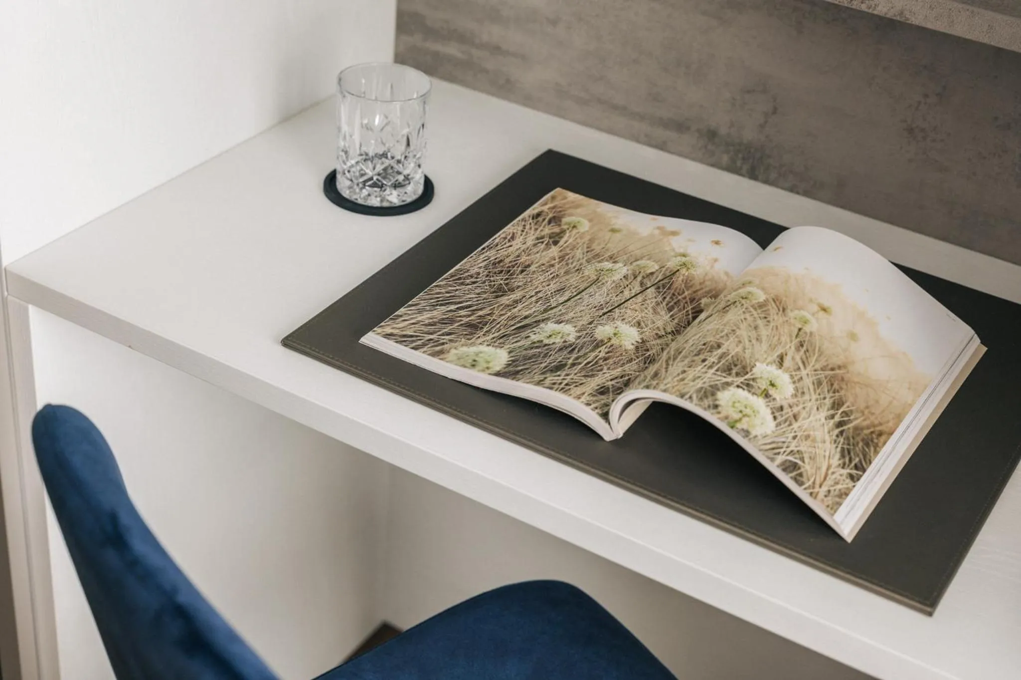 Decorative detail in Homaris East Side