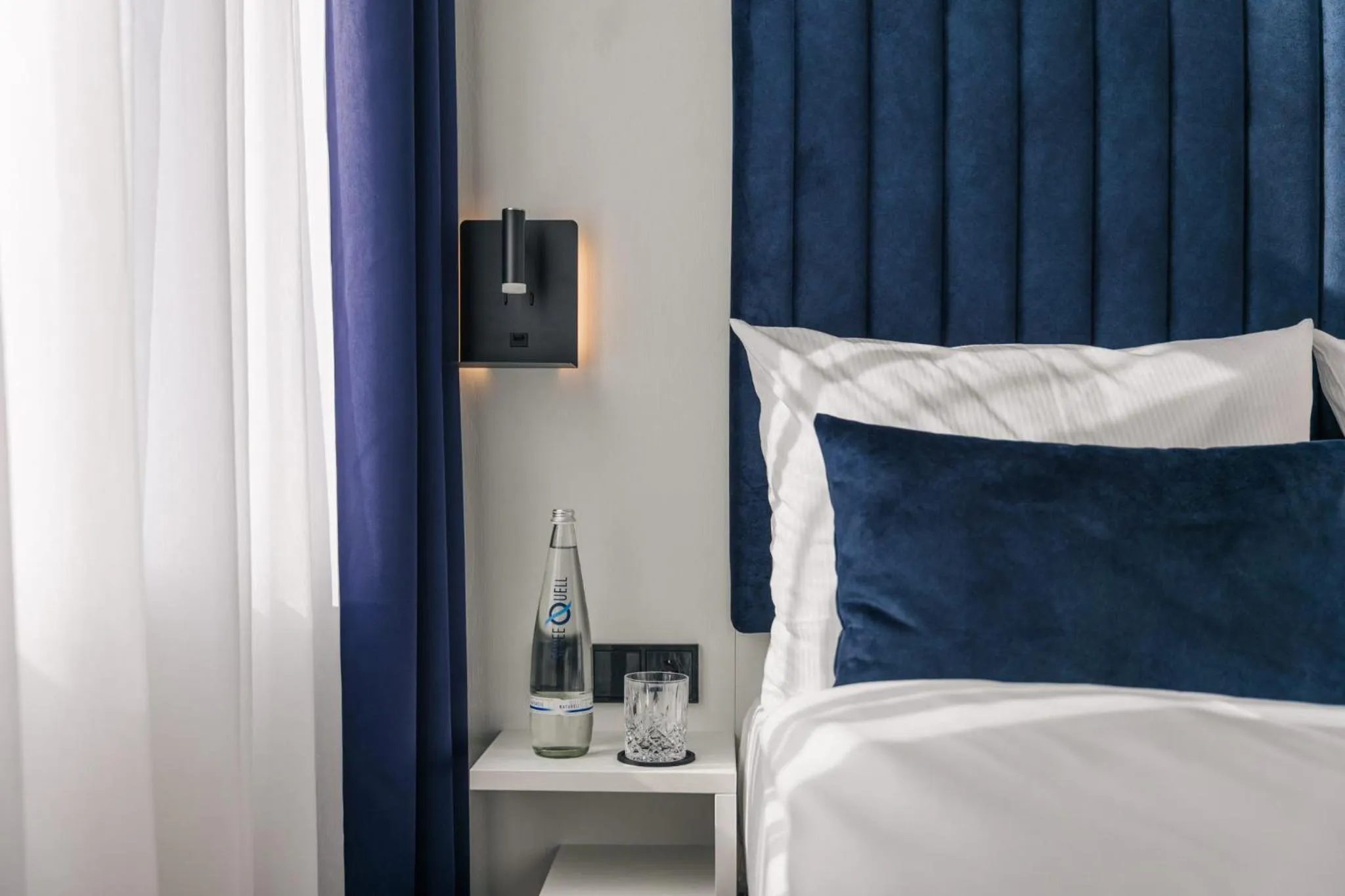 Bed in Homaris East Side