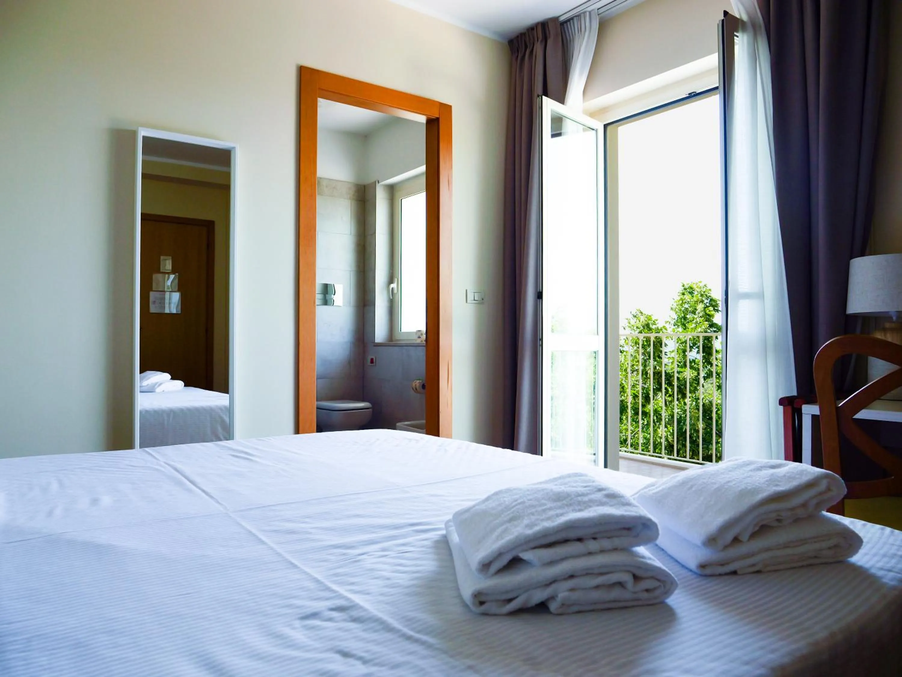 towels, Bed in Giardino Dei Principi d'Abruzzo