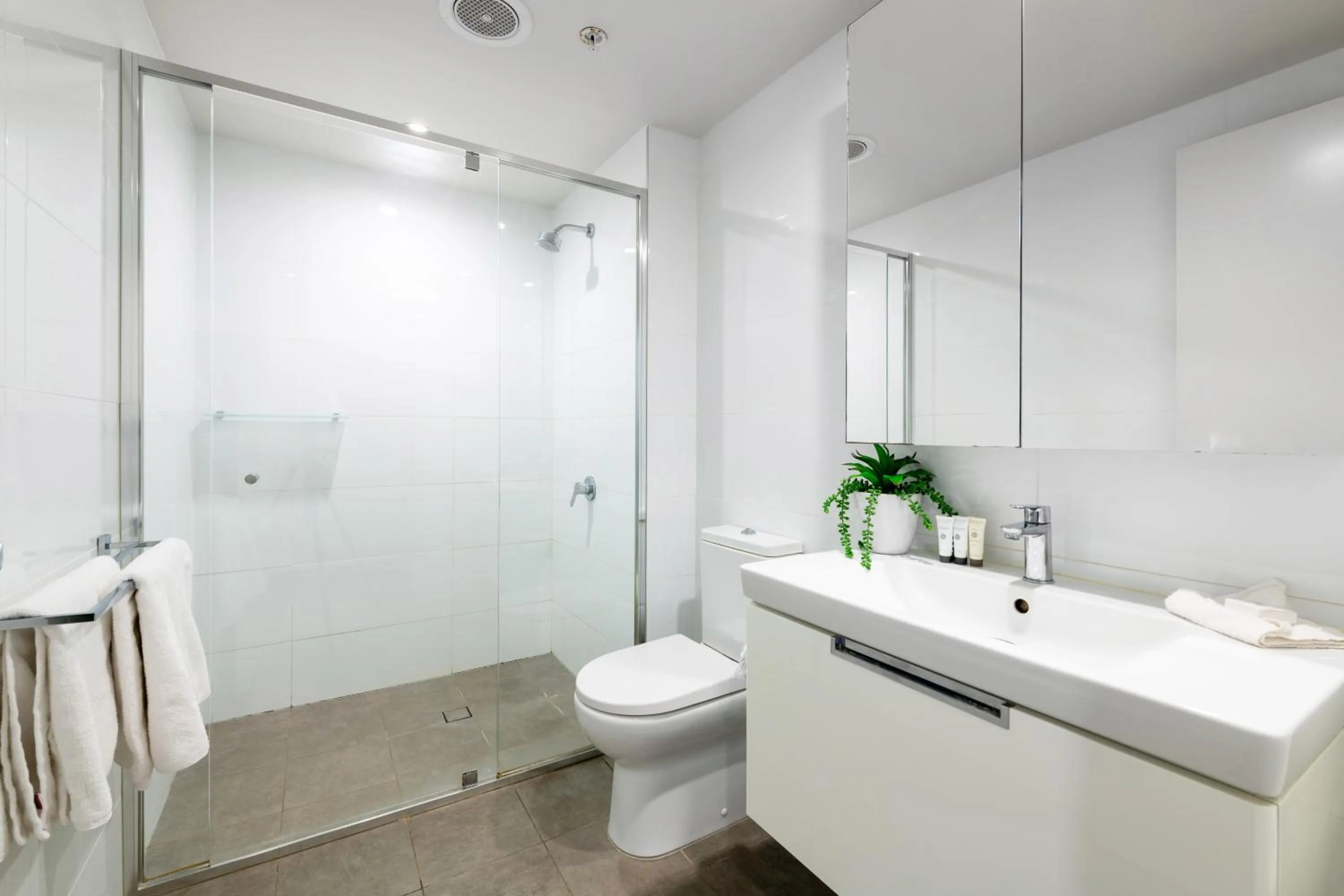 Shower in Arena Apartments by CLLIX