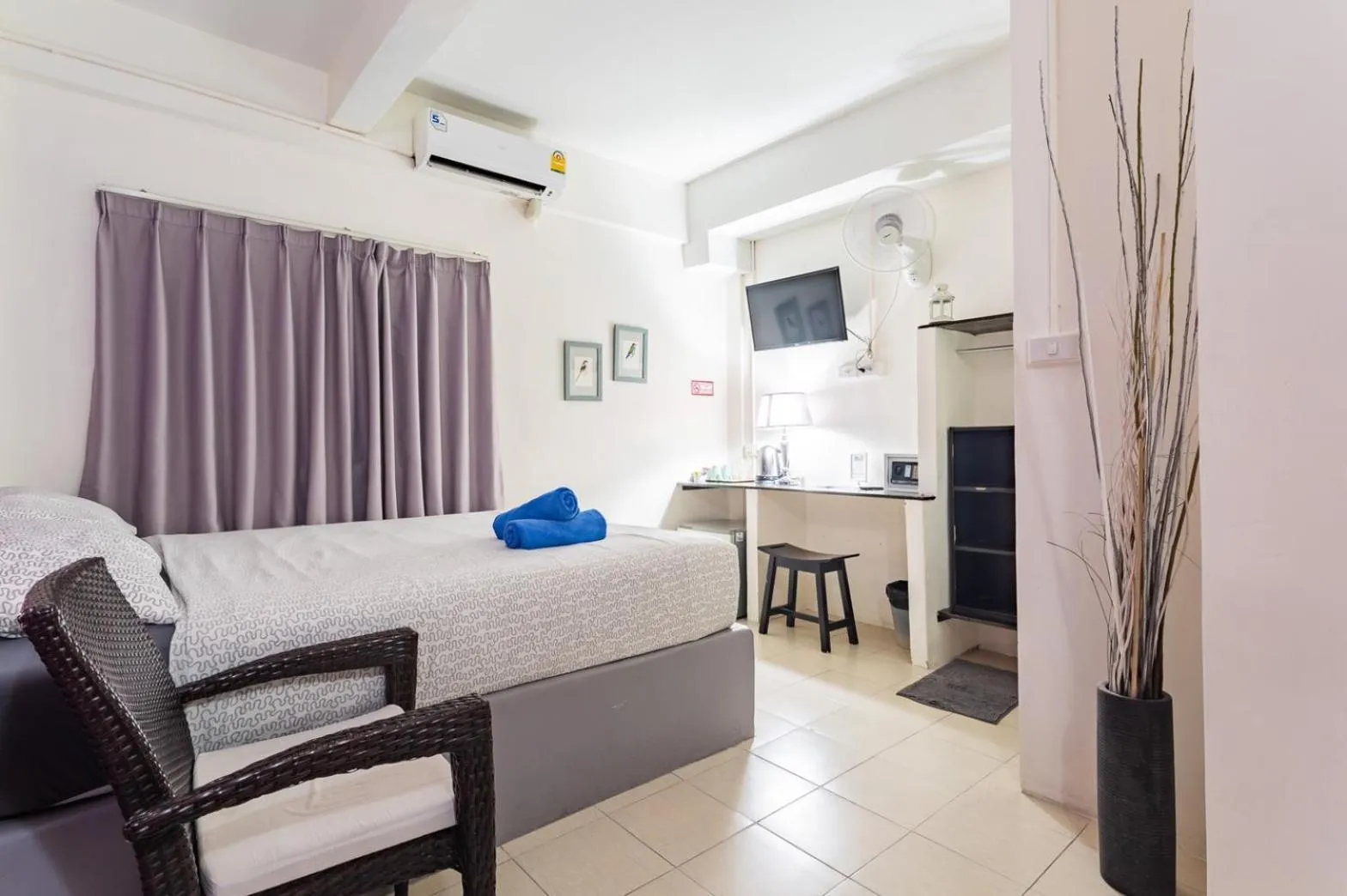 Photo of the whole room, Bed in THE BEACH CHA AM Guest House