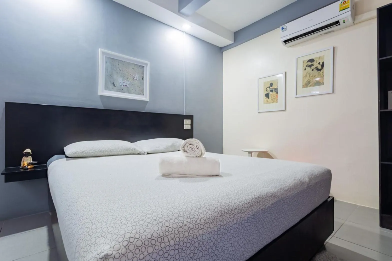 Photo of the whole room, Bed in THE BEACH CHA AM Guest House