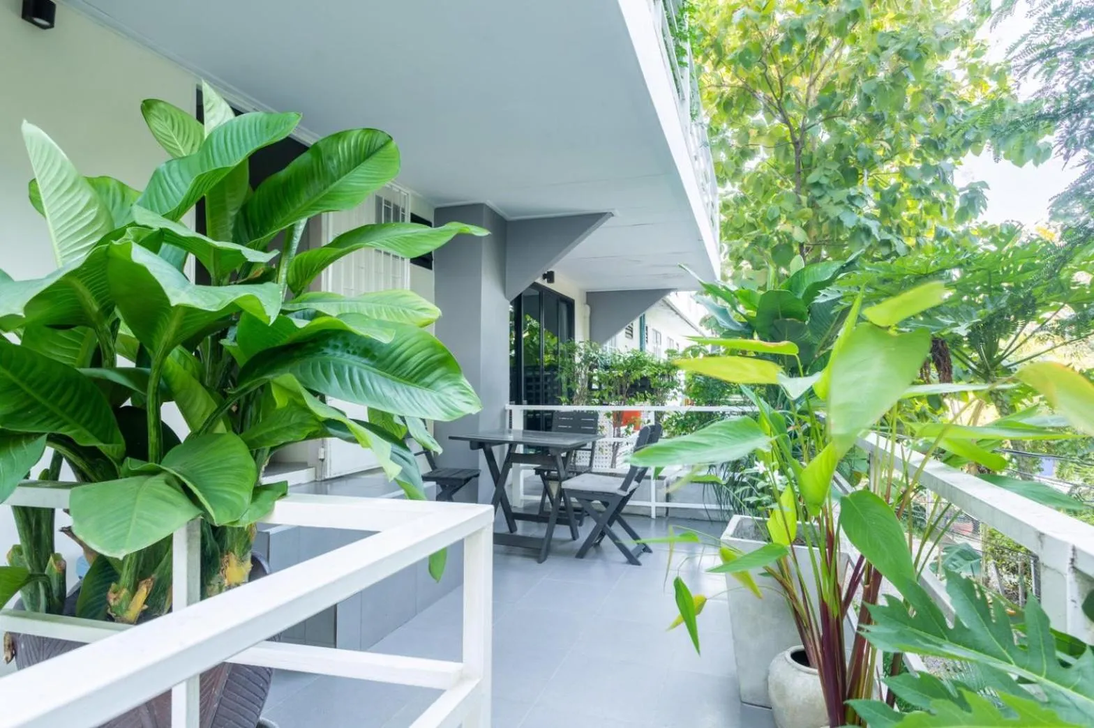 Patio in THE BEACH CHA AM Guest House
