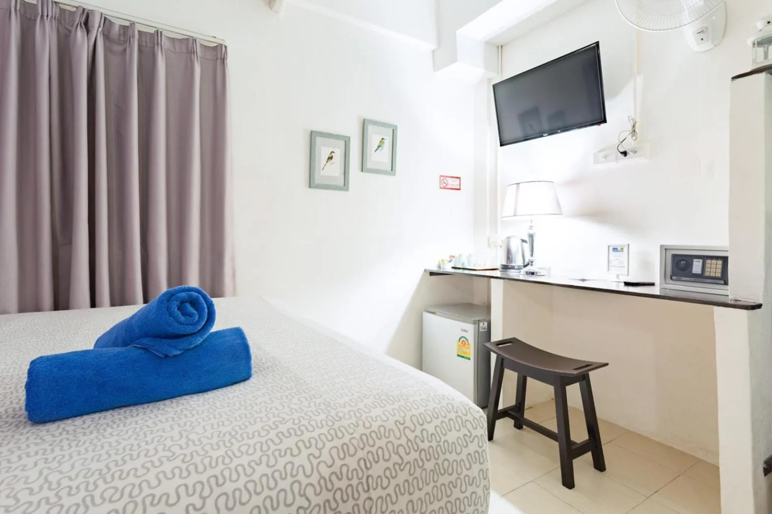 Photo of the whole room, Bed in THE BEACH CHA AM Guest House