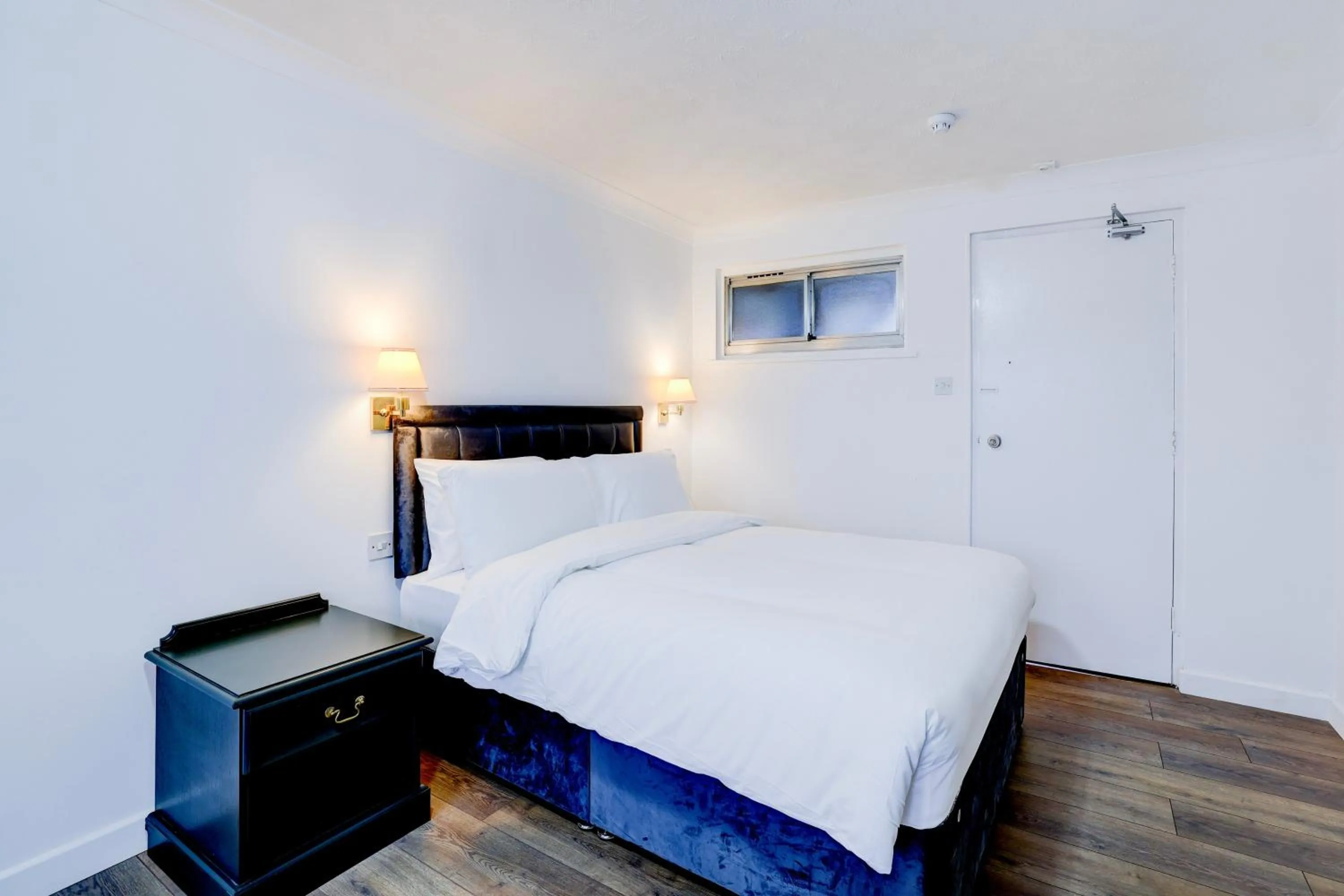 Bedroom, Bed in The Rivenhall Hotel in Witham, Chelmsford