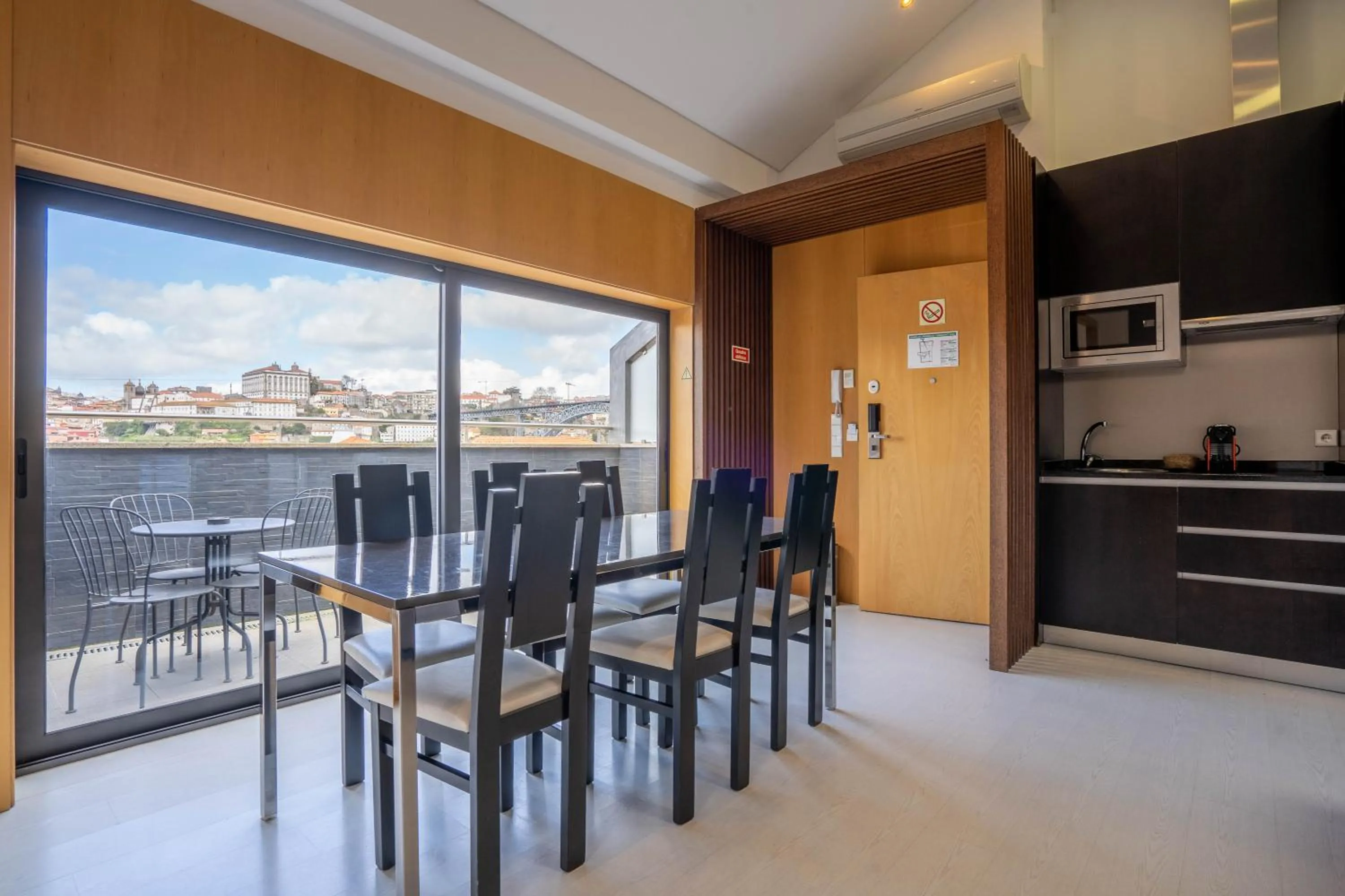 Dining Area in Reis de Gaia