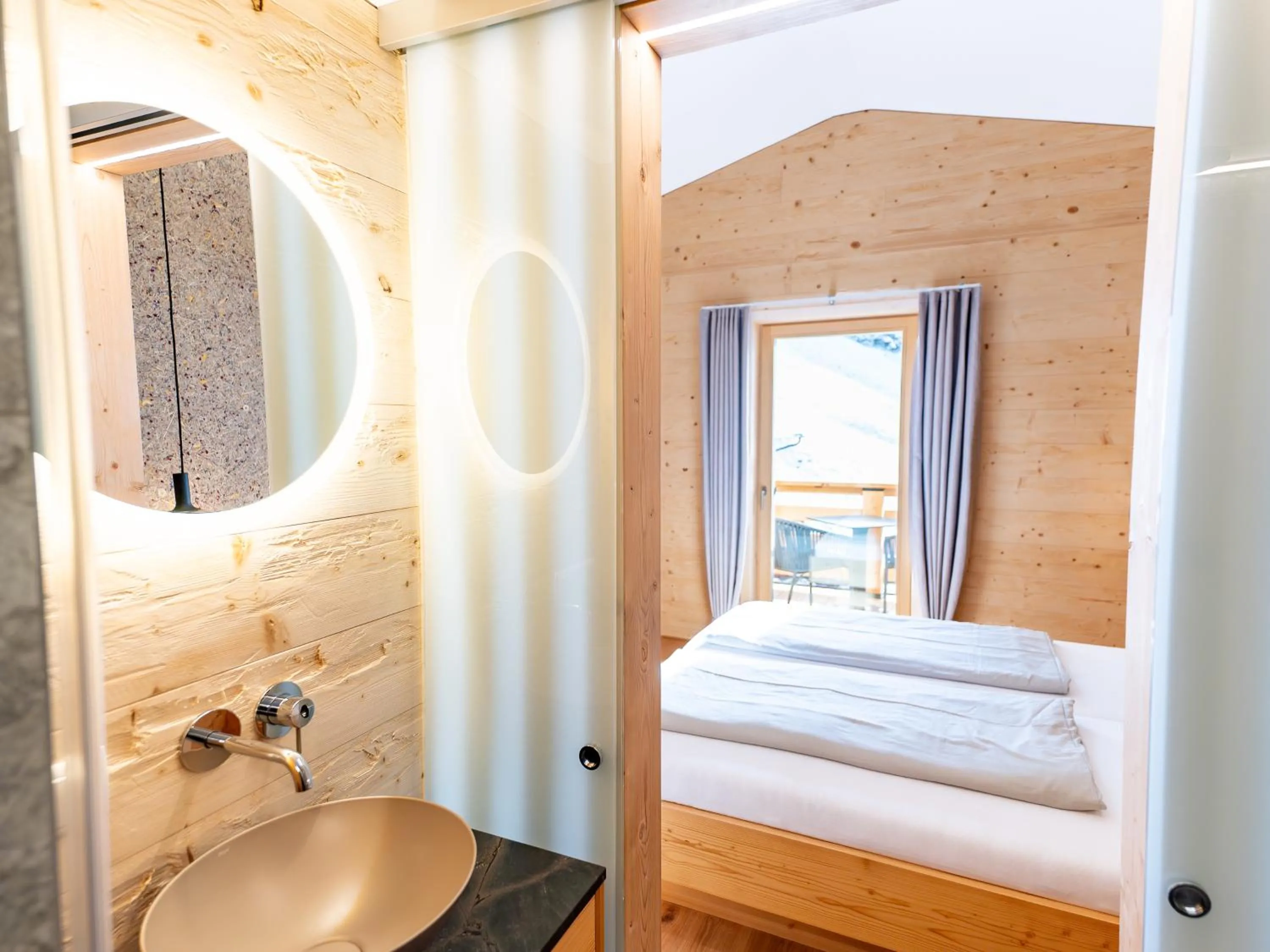 Bed in Berghotel Wald&Wiesn