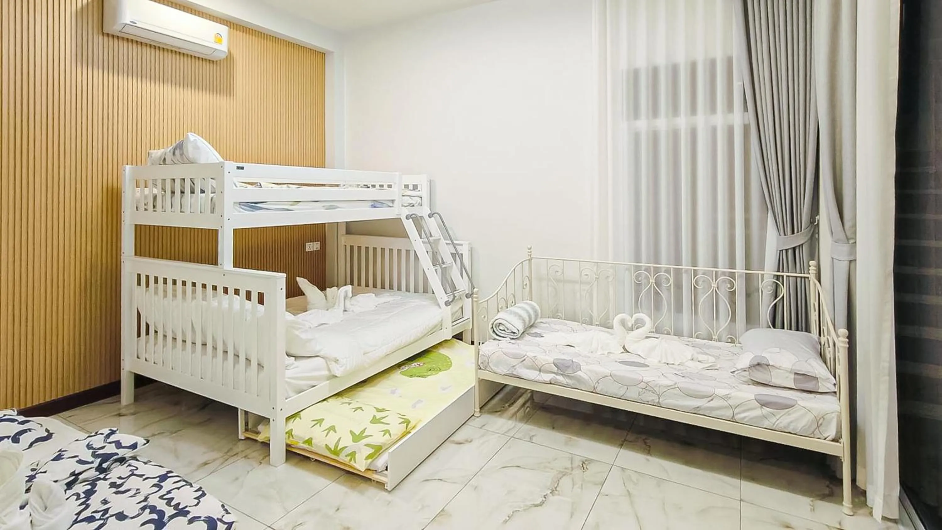 Bedroom, Bed in 189Premier Villa Lamphun