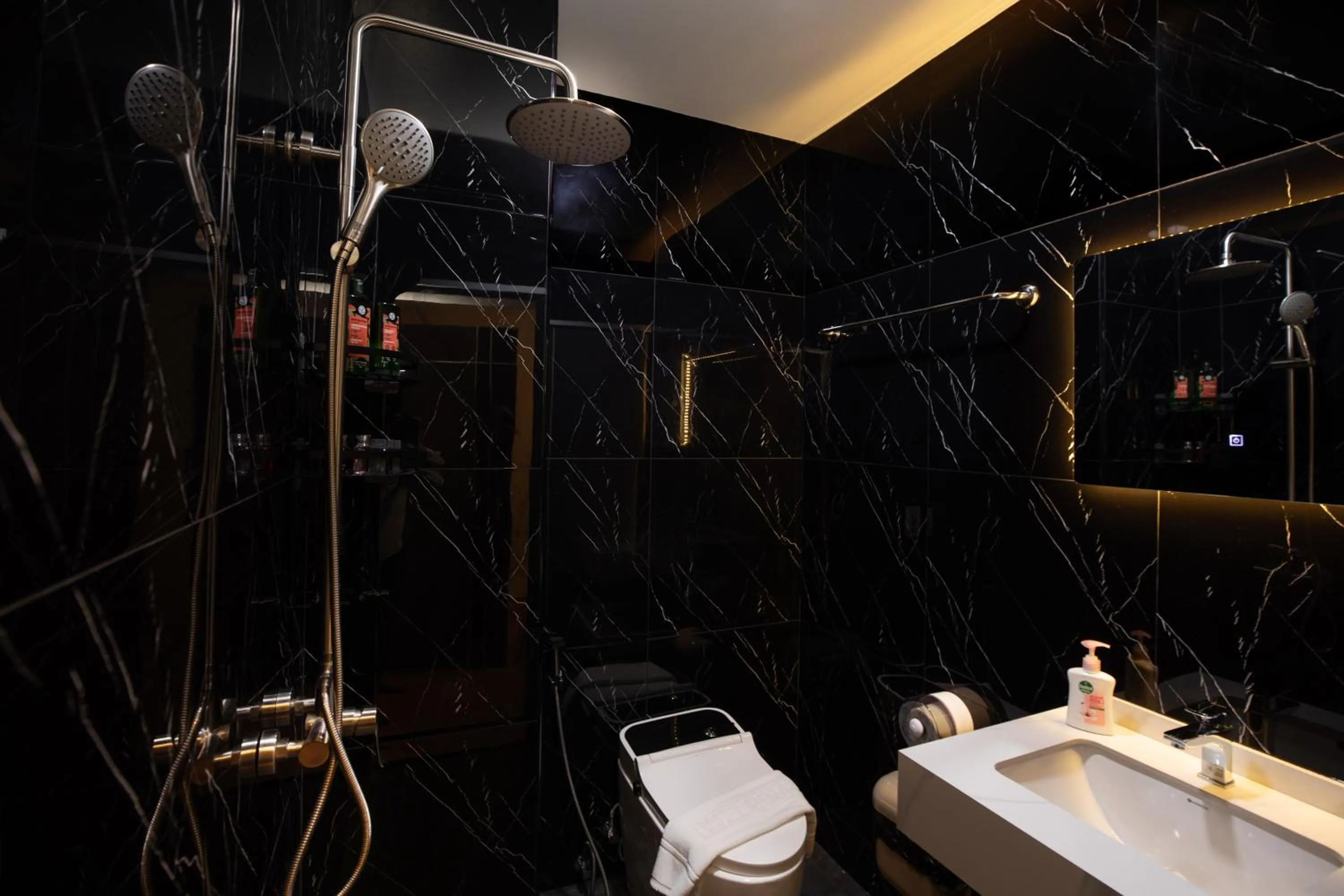 Shower in Tuna Boutique Hotel Patong