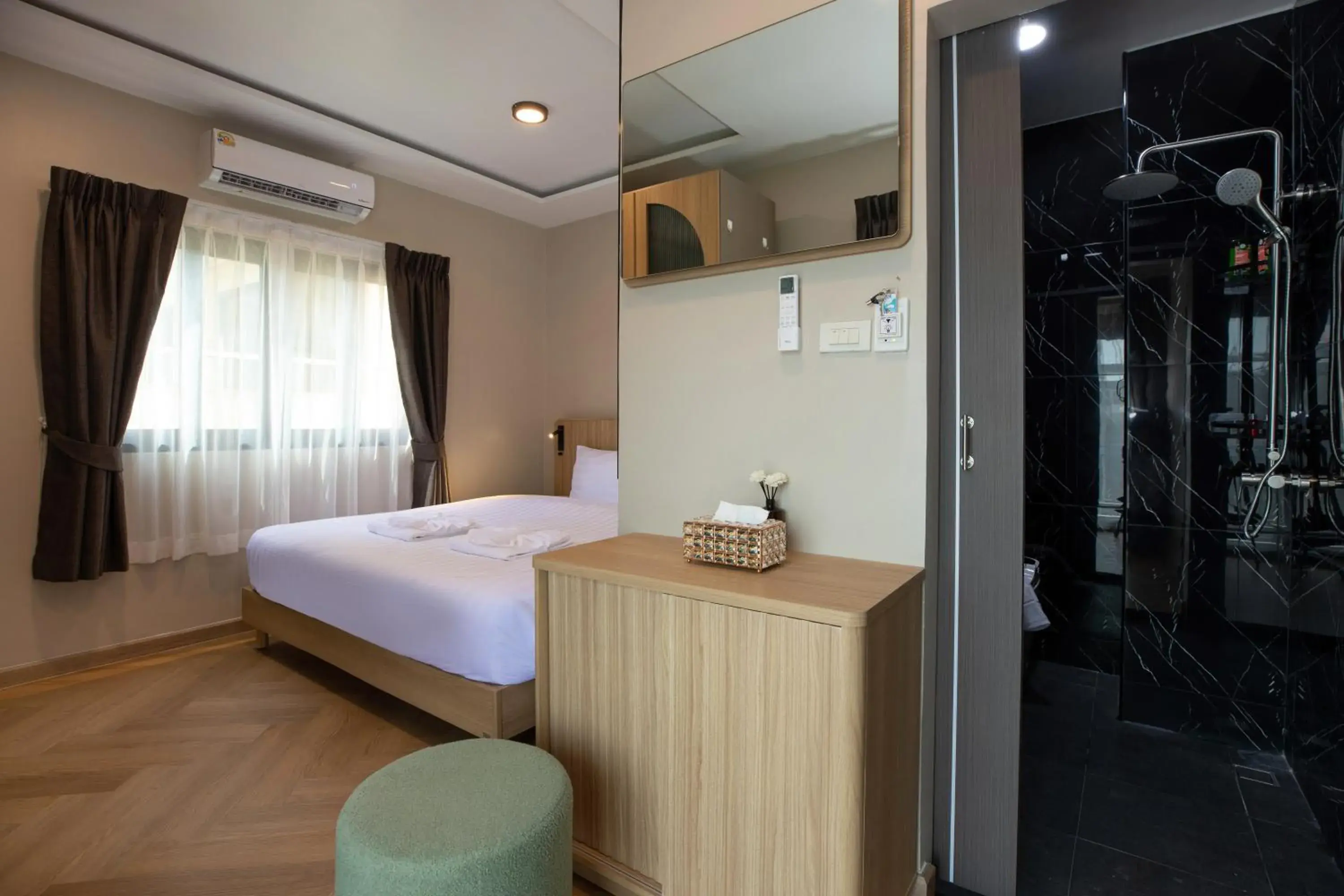 Deluxe Double Room with Side Sea View in Tuna Boutique Hotel Patong Deluxe Double Room with Side Sea View in Tuna Boutique Hotel Patong