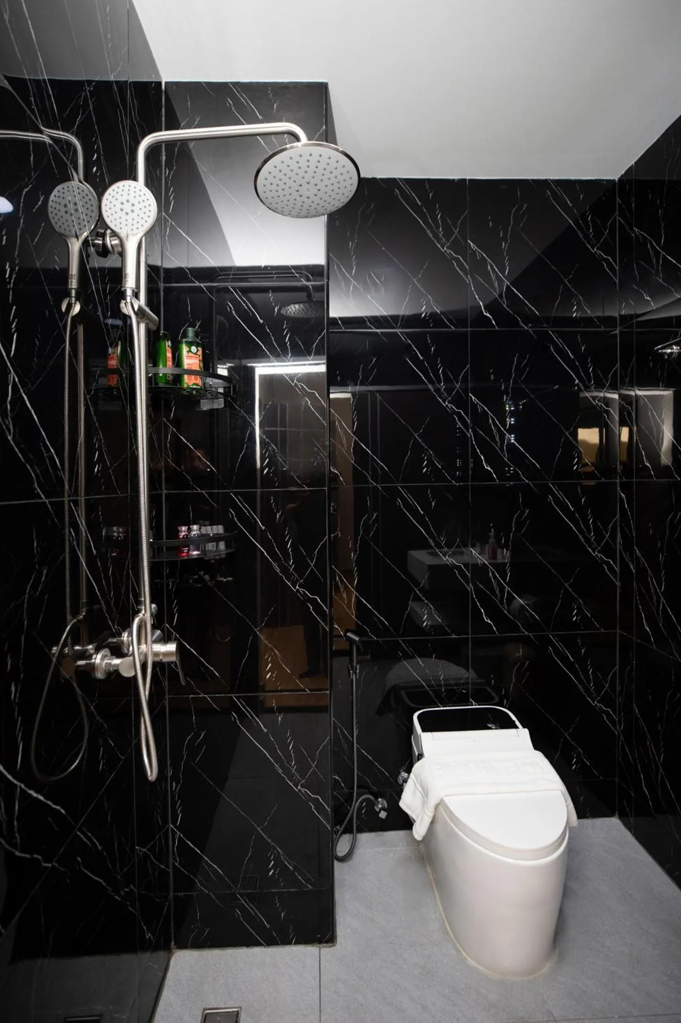 Shower in Tuna Boutique Hotel Patong