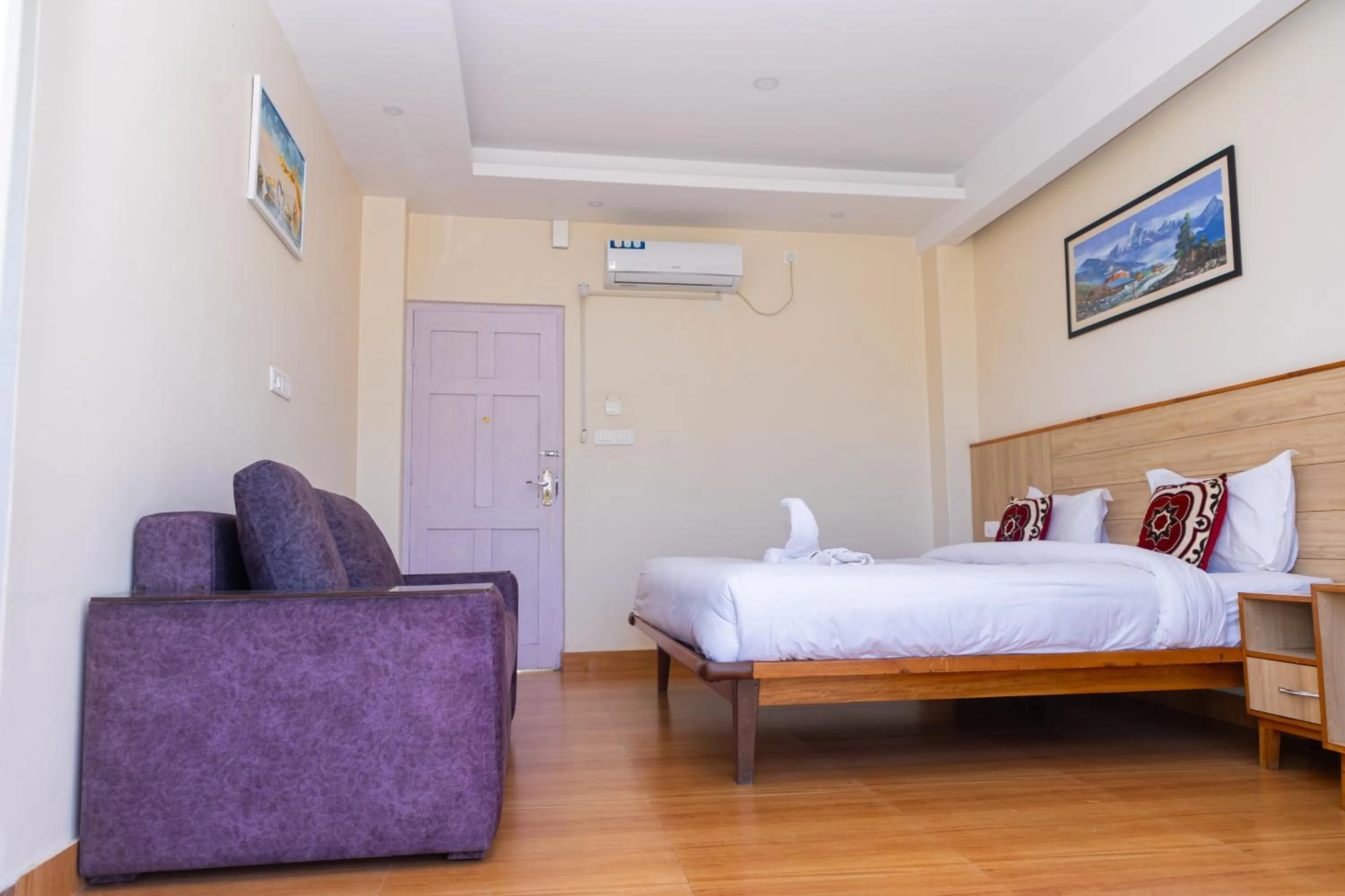 Bed in Samiyog Tourist Resort