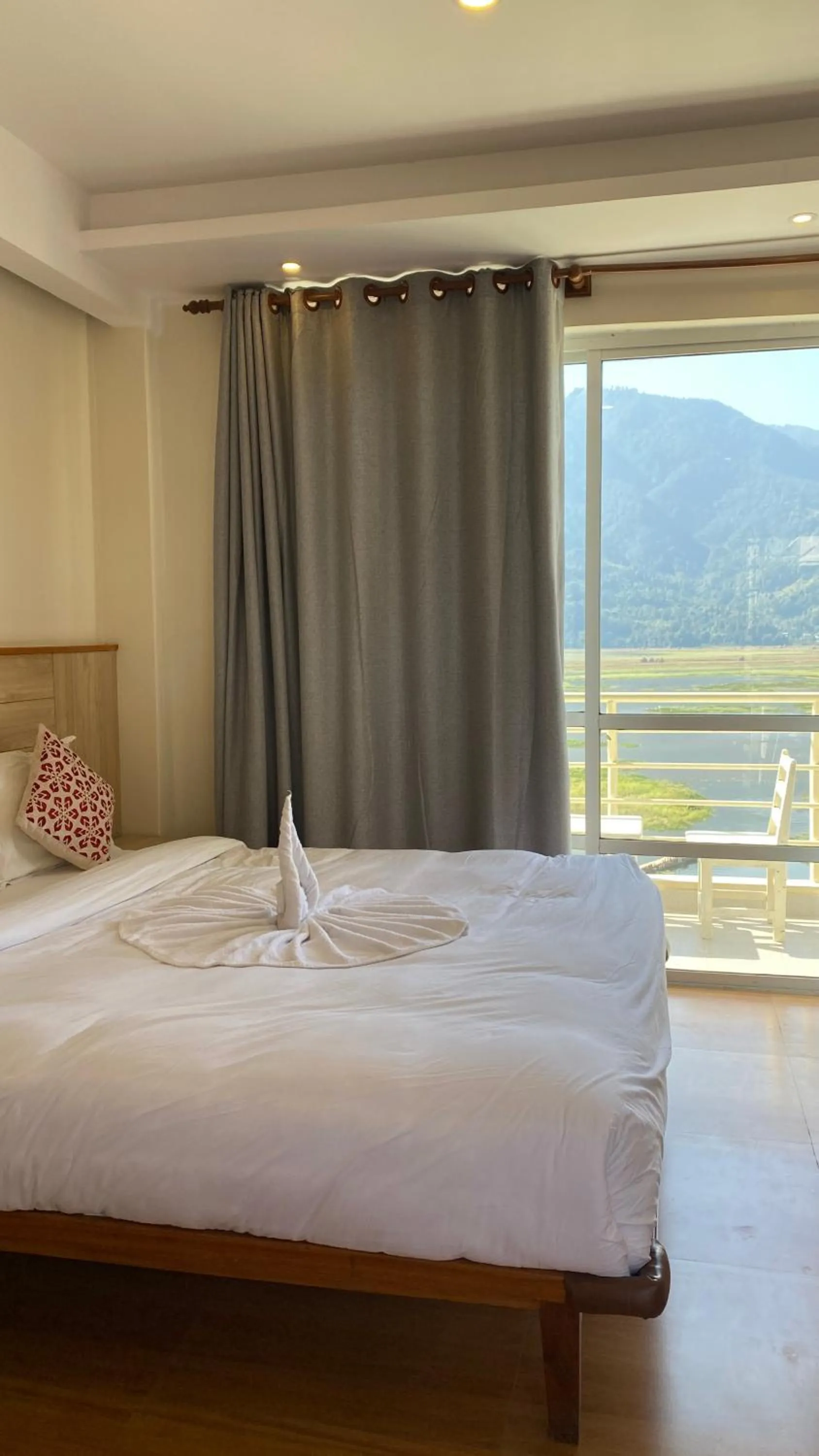 Bed in Samiyog Tourist Resort