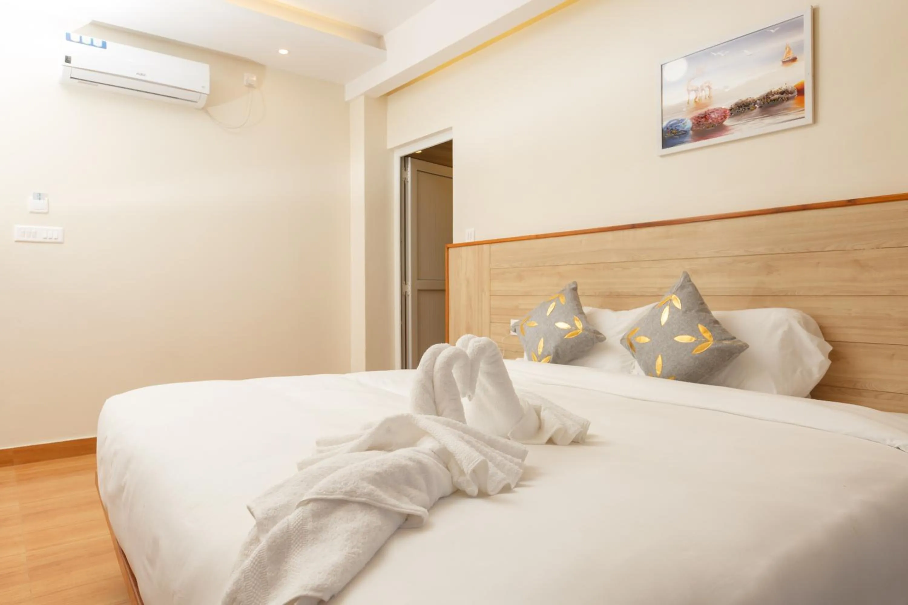 Bed in Samiyog Tourist Resort