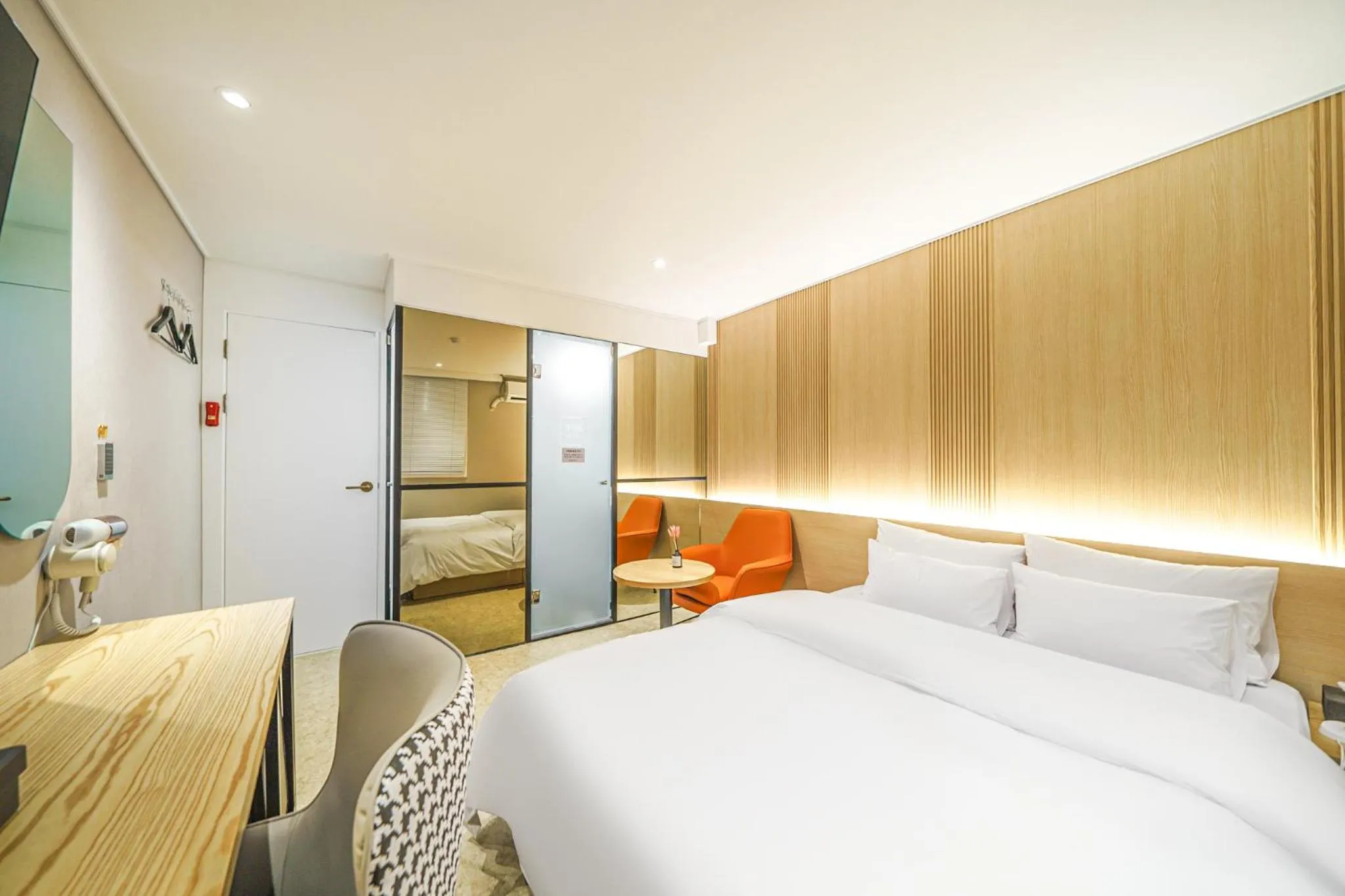 Bedroom, Bed in No 25 Hotel Dongam Branch