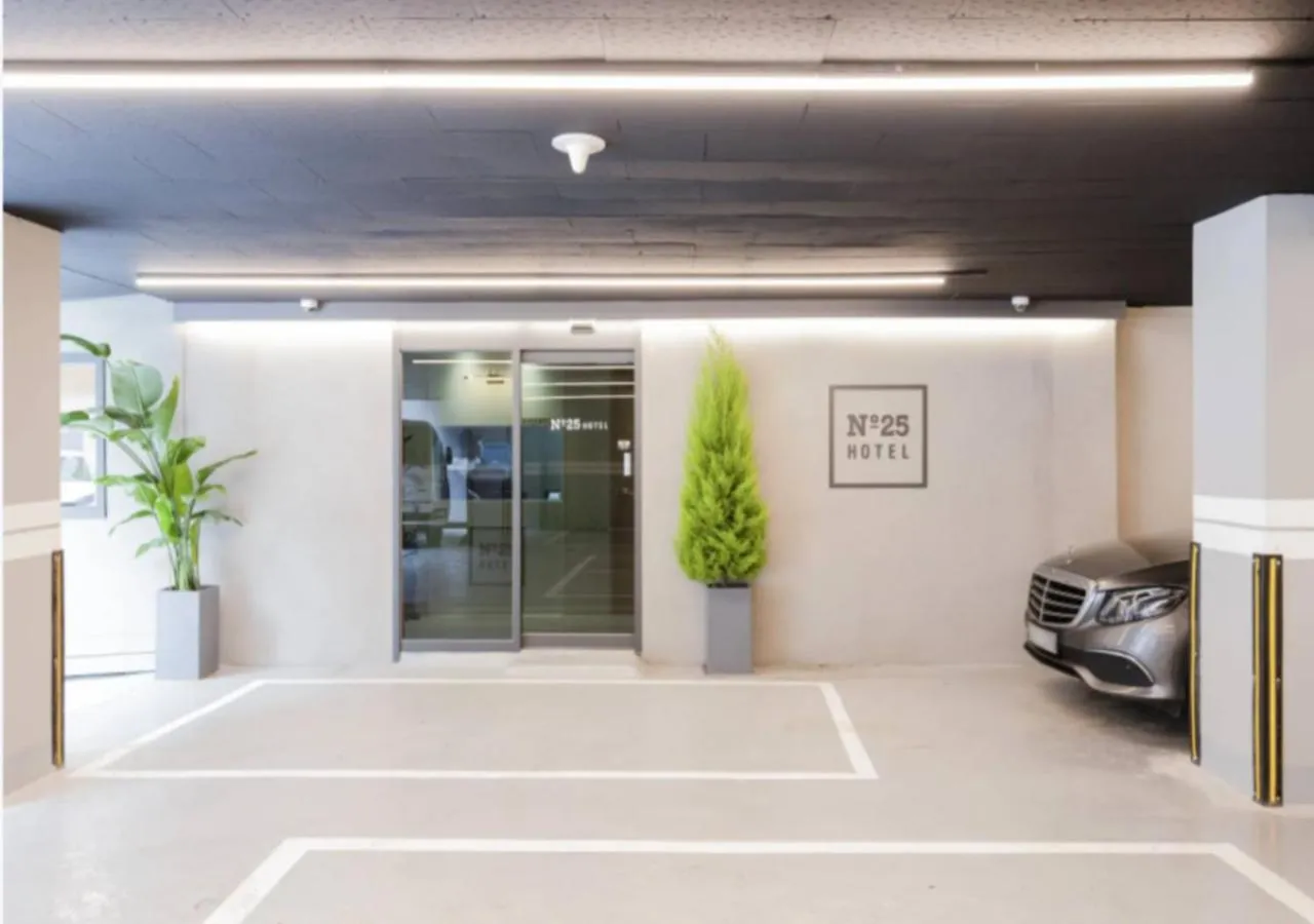 Property building in No 25 Hotel Dongam Branch