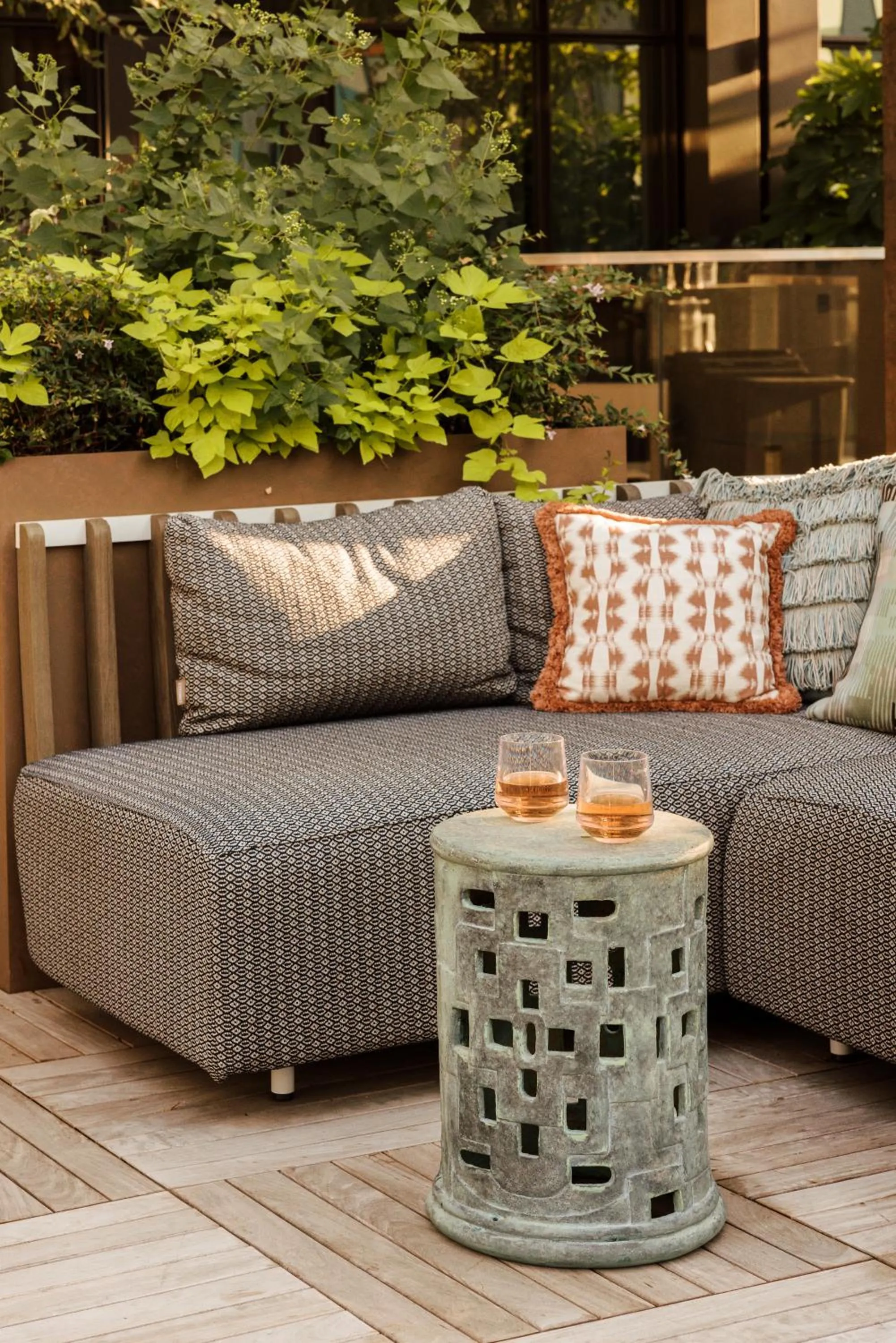 Lounge or bar in Bowie House, Auberge Collection