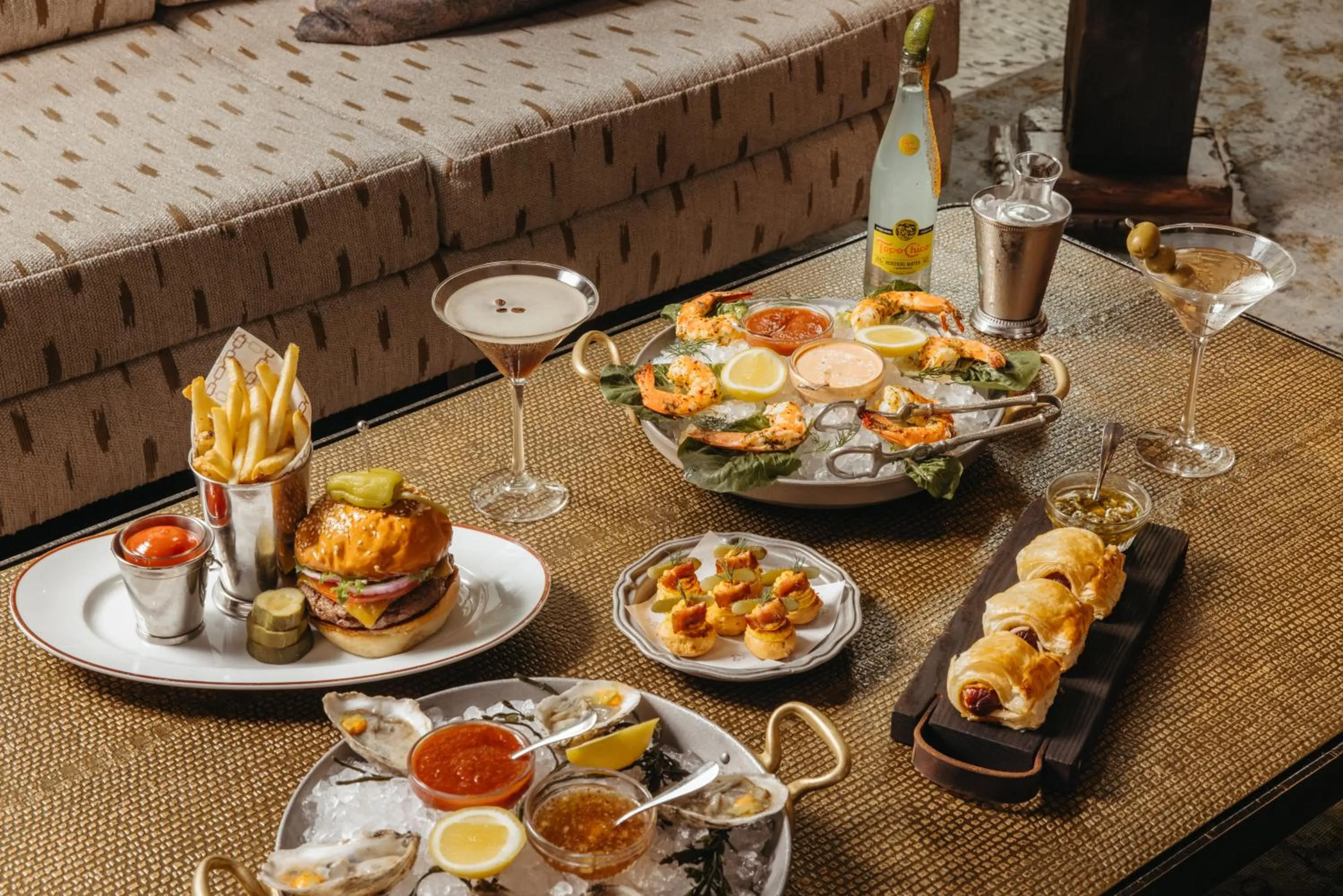 Lounge or bar in Bowie House, Auberge Collection