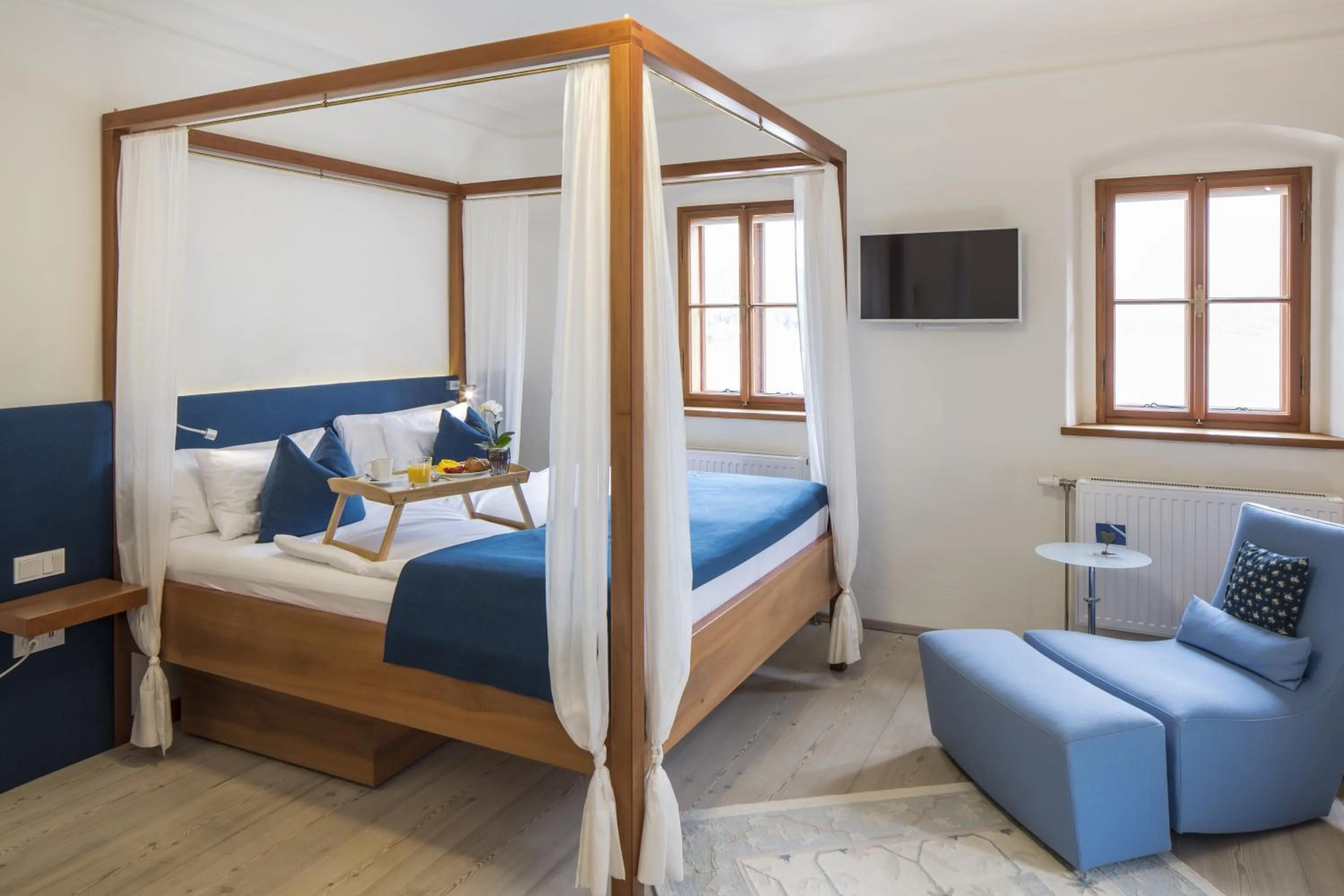 Breakfast, Bed in Hallstatt Hideaway - Adults only