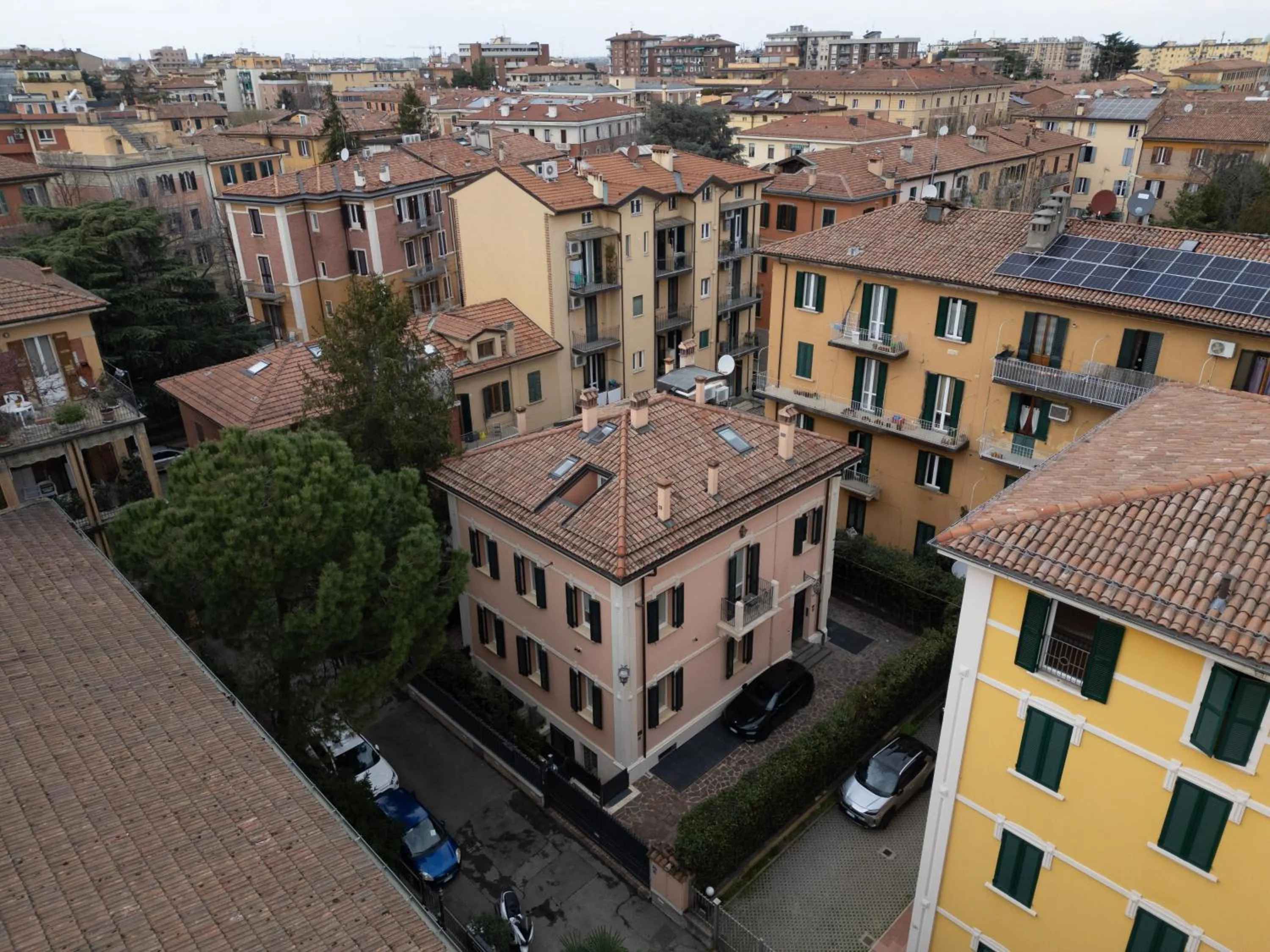 Bird's eye view in BolognaRoomscom - Villa Bottrigari