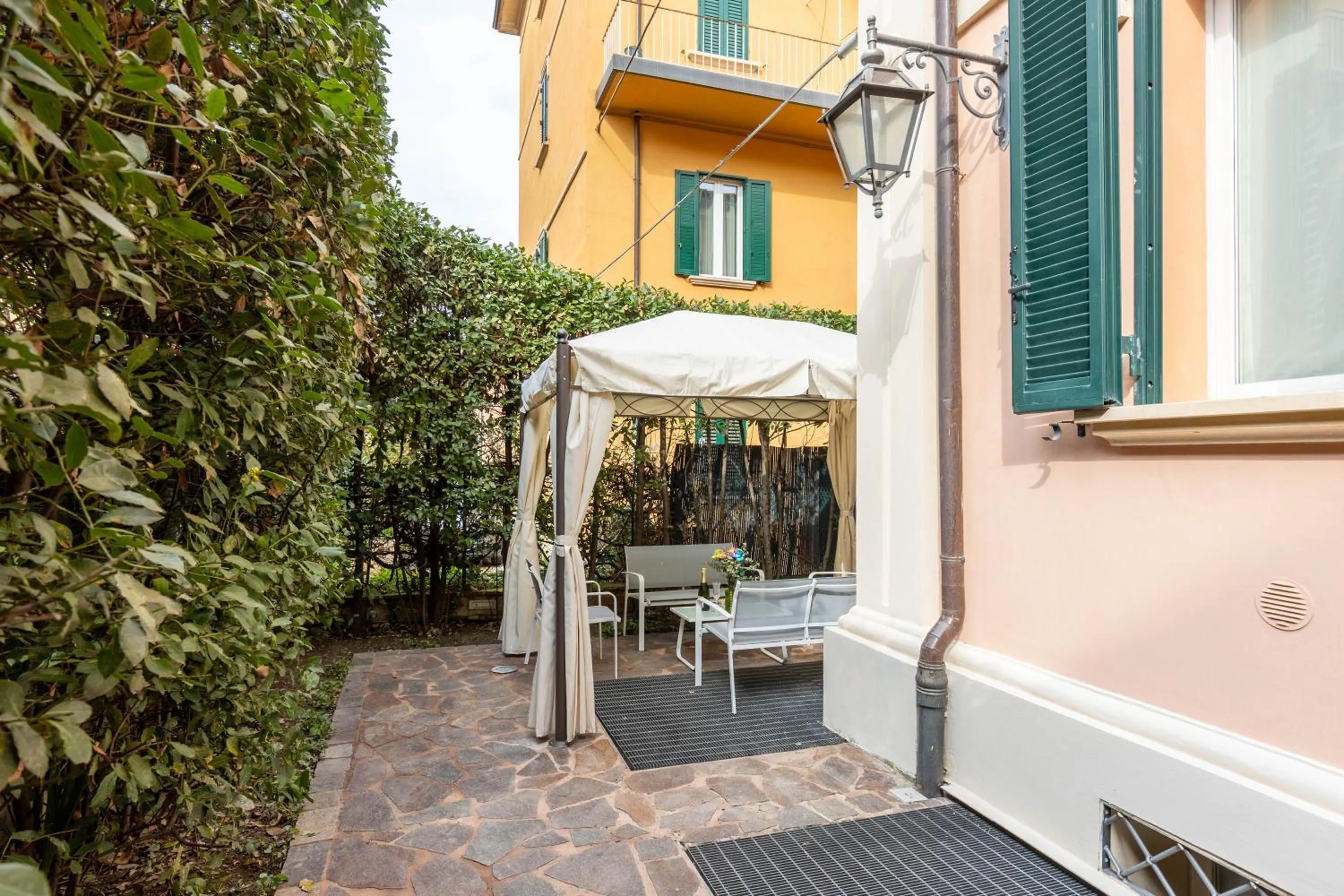 BolognaRoomscom - Villa Bottrigari