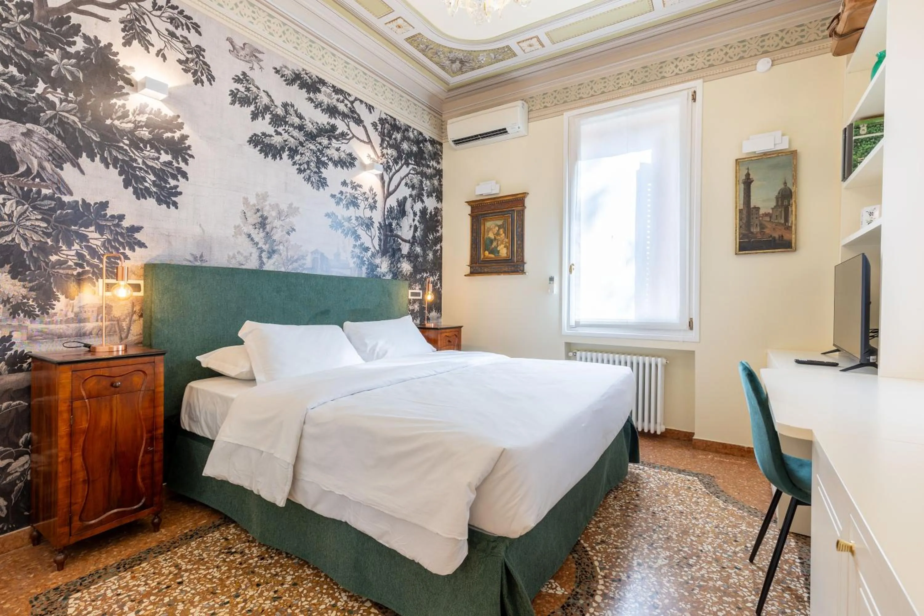 Bed in BolognaRoomscom - Villa Bottrigari
