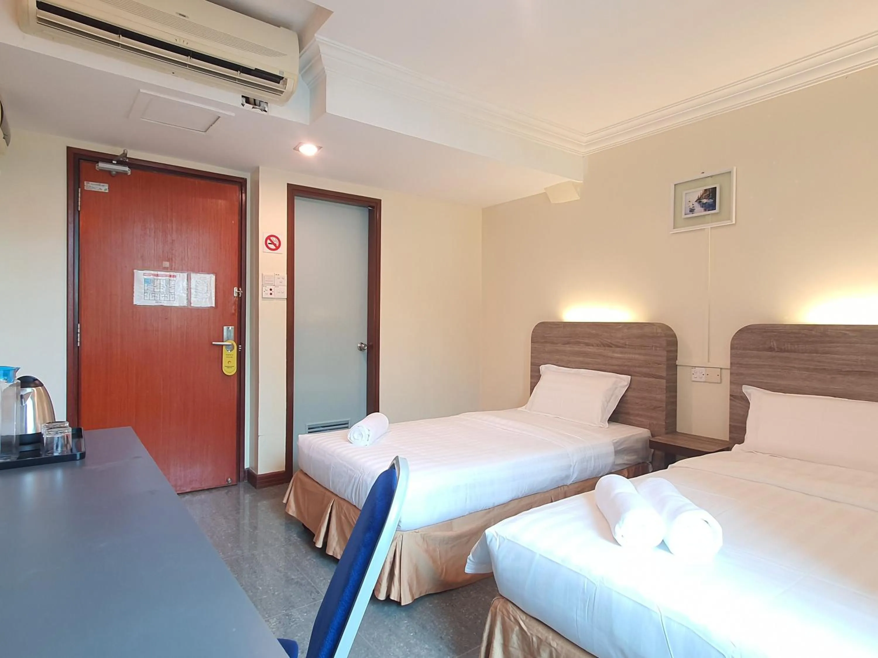 Bedroom, Bed in Capital O 90939 Sandakan Central Hotel