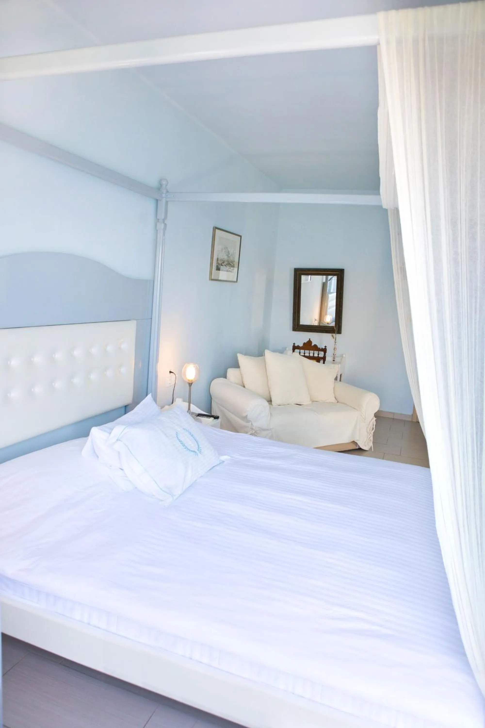 Bedroom, Bed in MasouriBlu Boutique Hotel