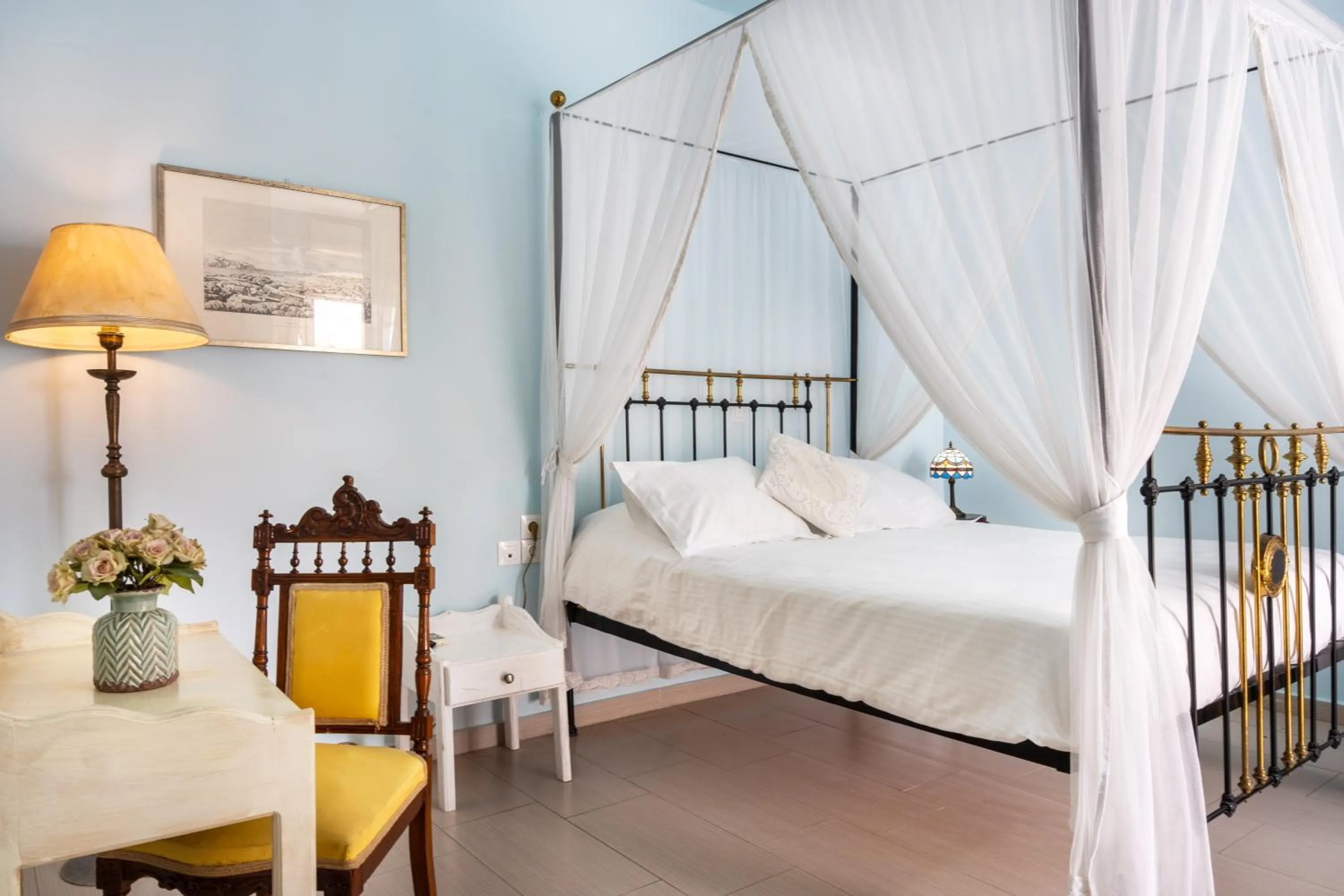 Bed in MasouriBlu Boutique Hotel