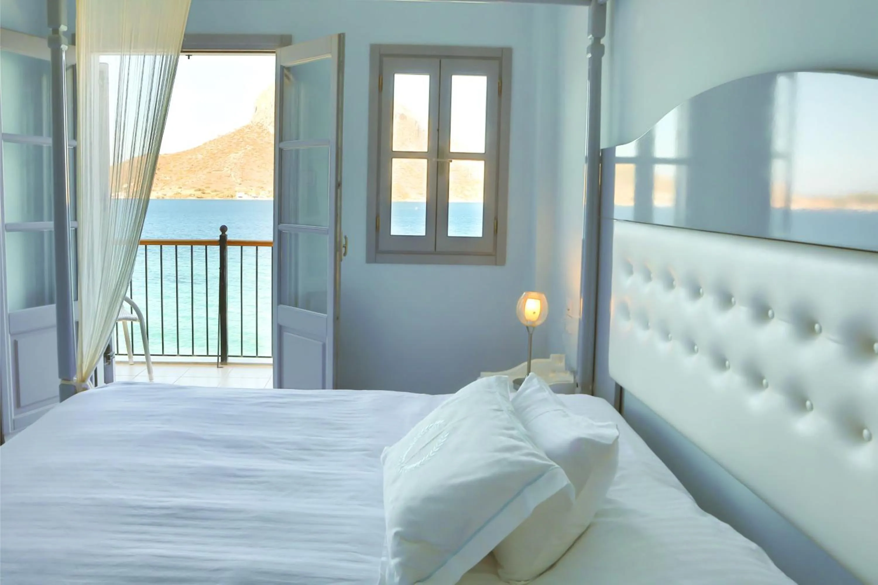 Bedroom, Bed in MasouriBlu Boutique Hotel