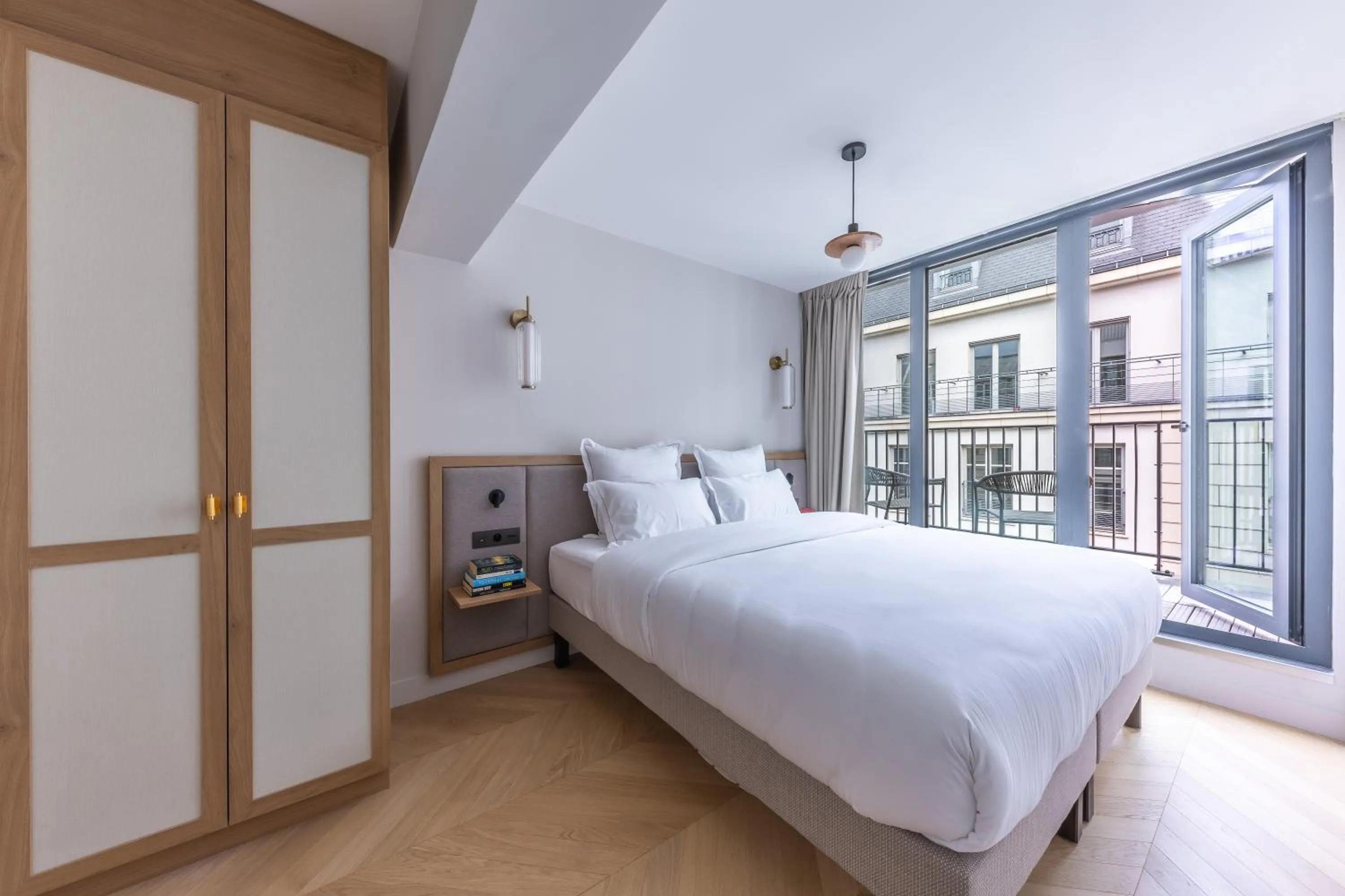 Bedroom, Bed in Quartier Libre Opera