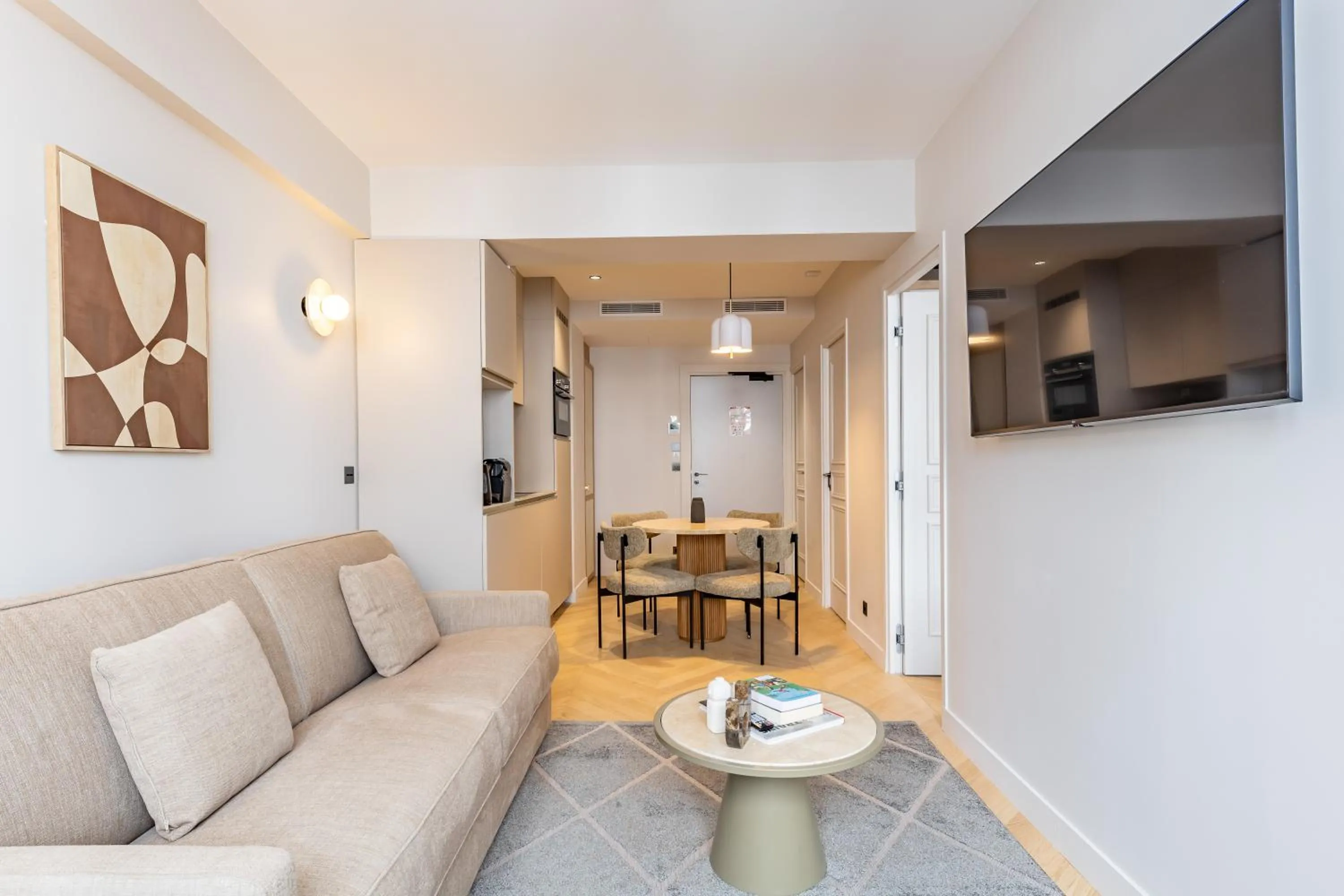 TV and multimedia in Quartier Libre Opera