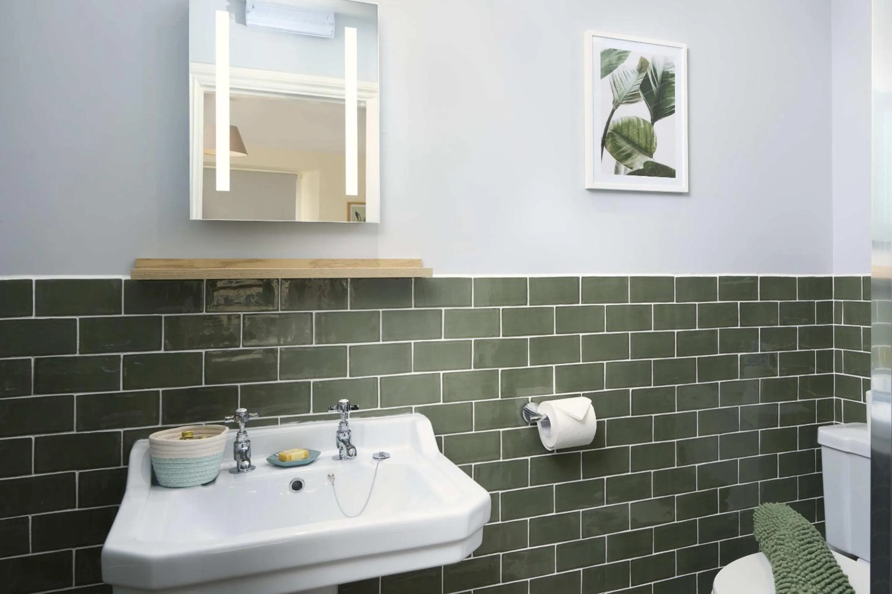 Bathroom in The White Hart Hotel