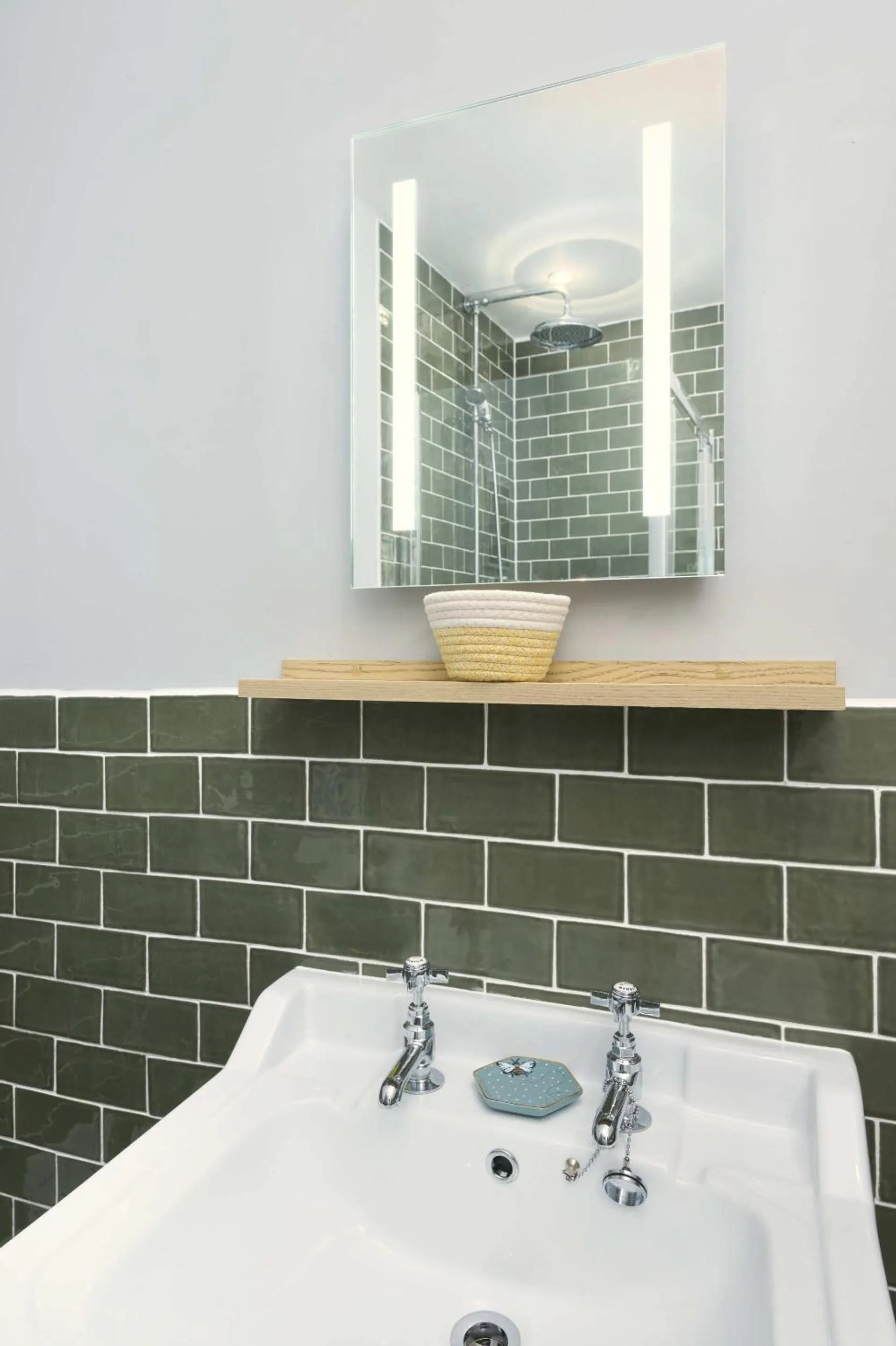 Bathroom in The White Hart Hotel