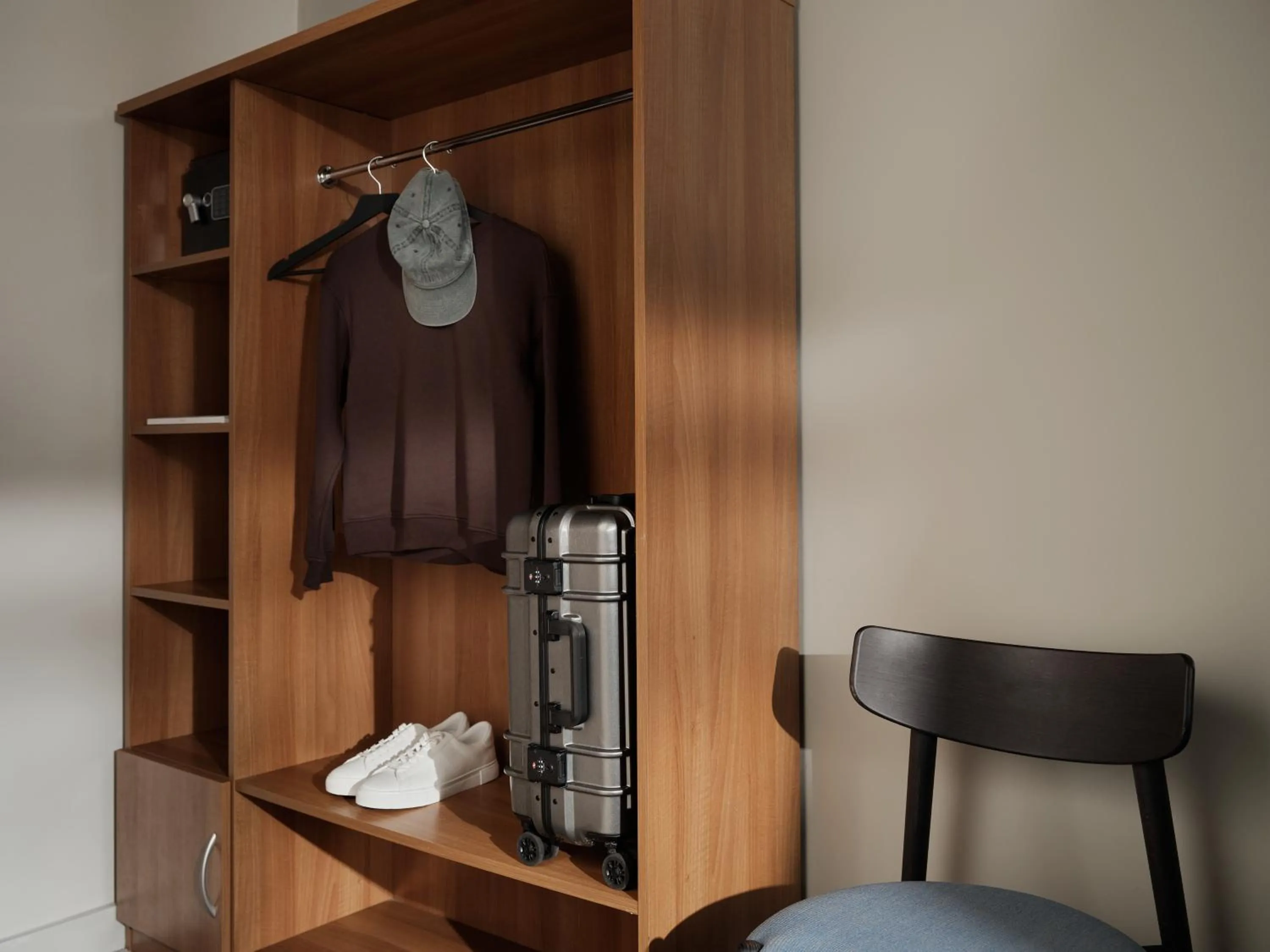 wardrobe in Bob W London Kensington