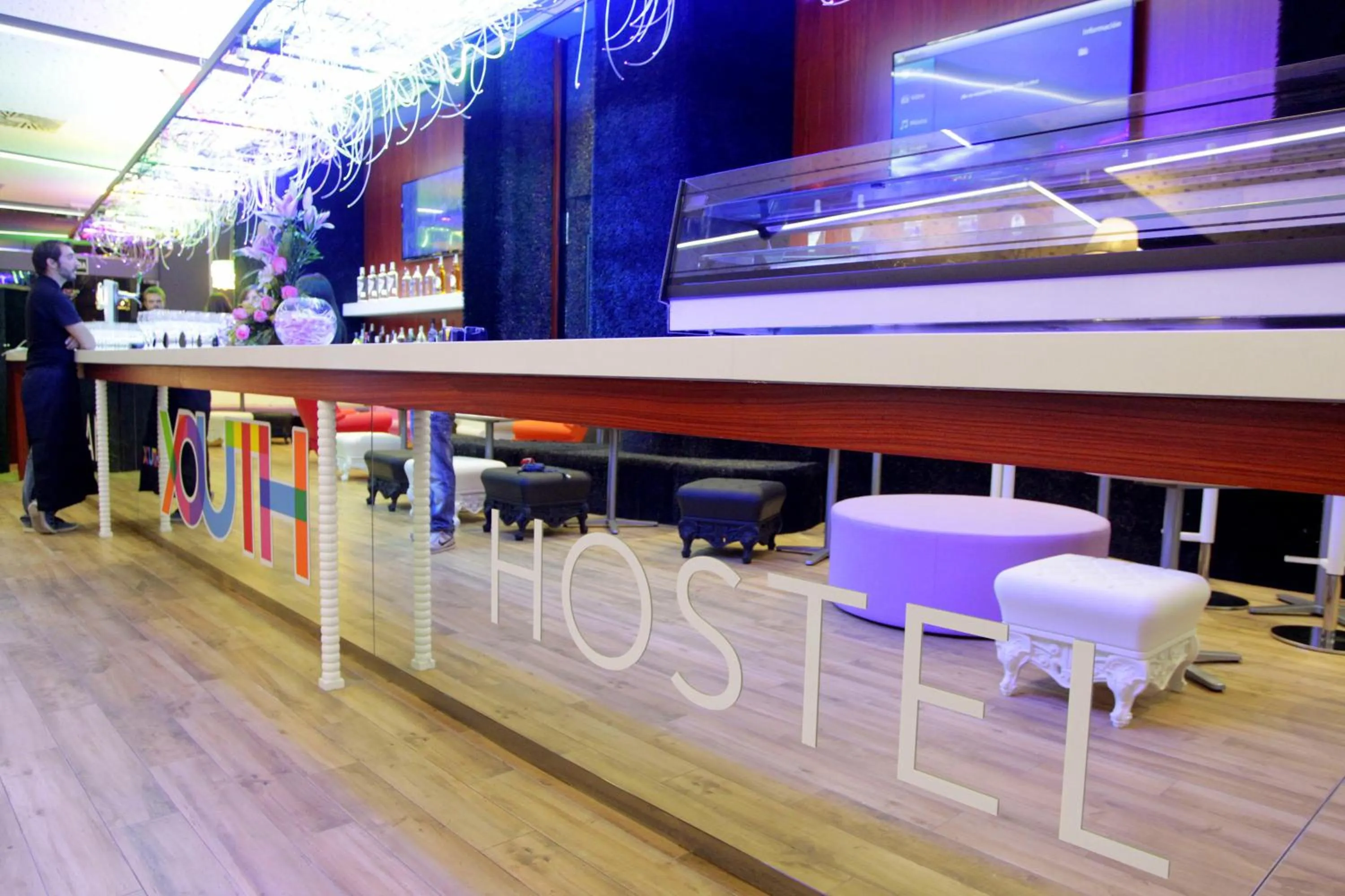 Restaurant/places to eat in Urban Youth Hostel