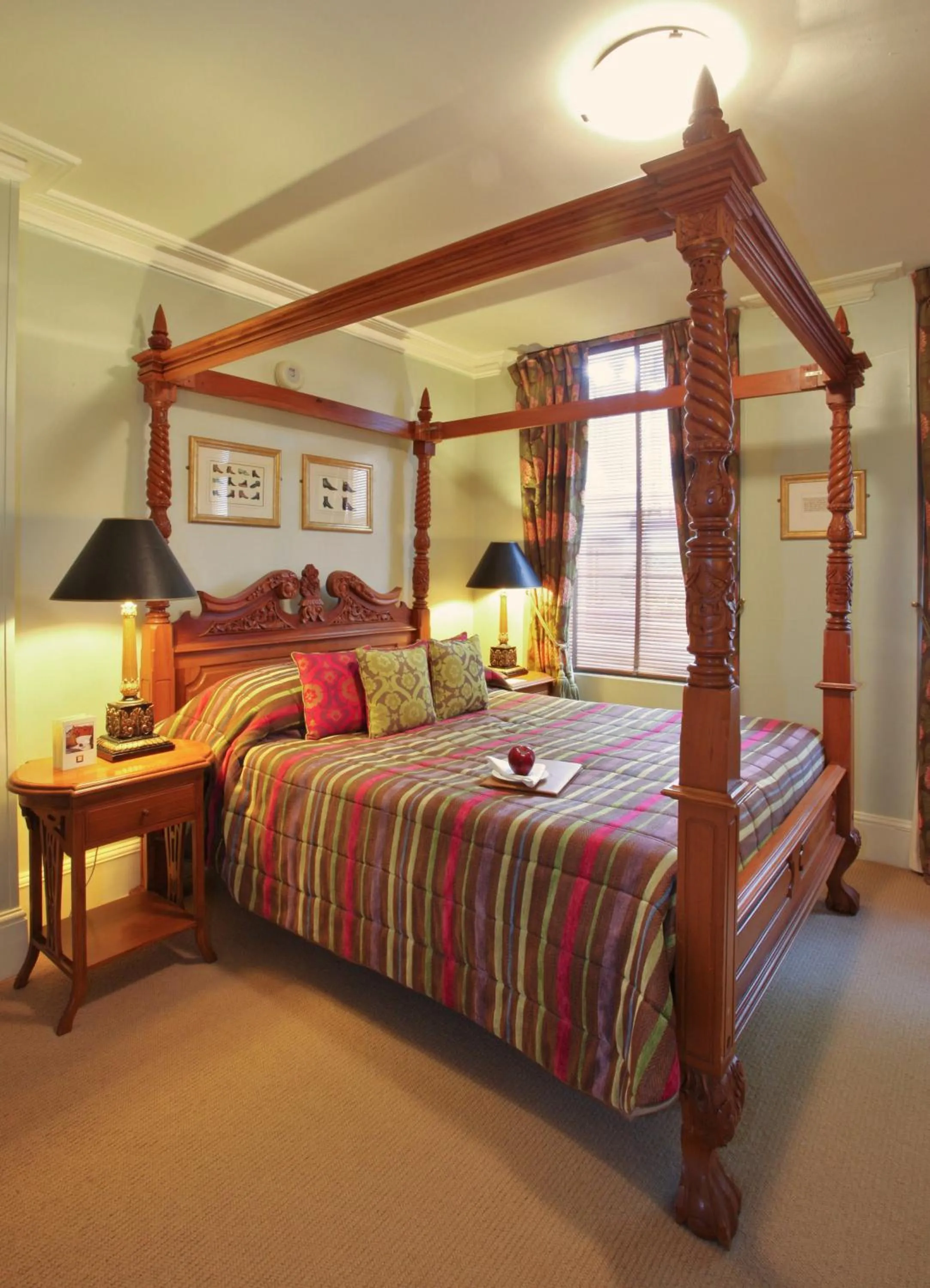 Bed in Twenty Nevern Square Hotel