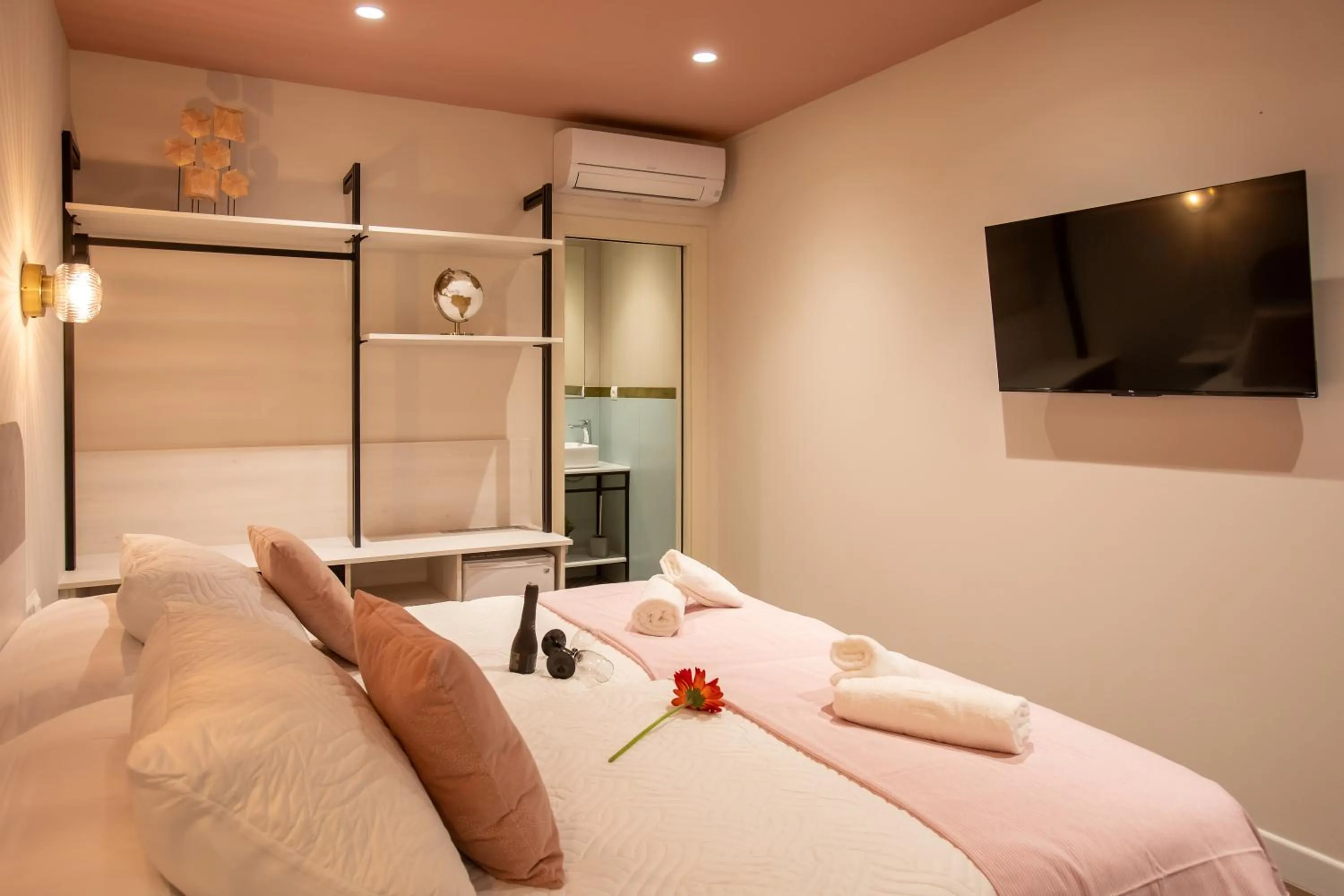 Bed in Boutique Rooms Playa Burriana